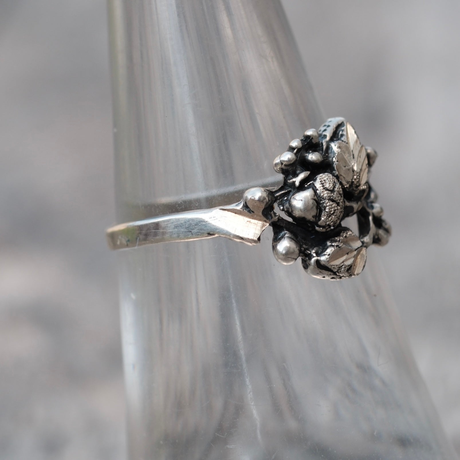 Vintage Sterling Leaf Ring 5.75