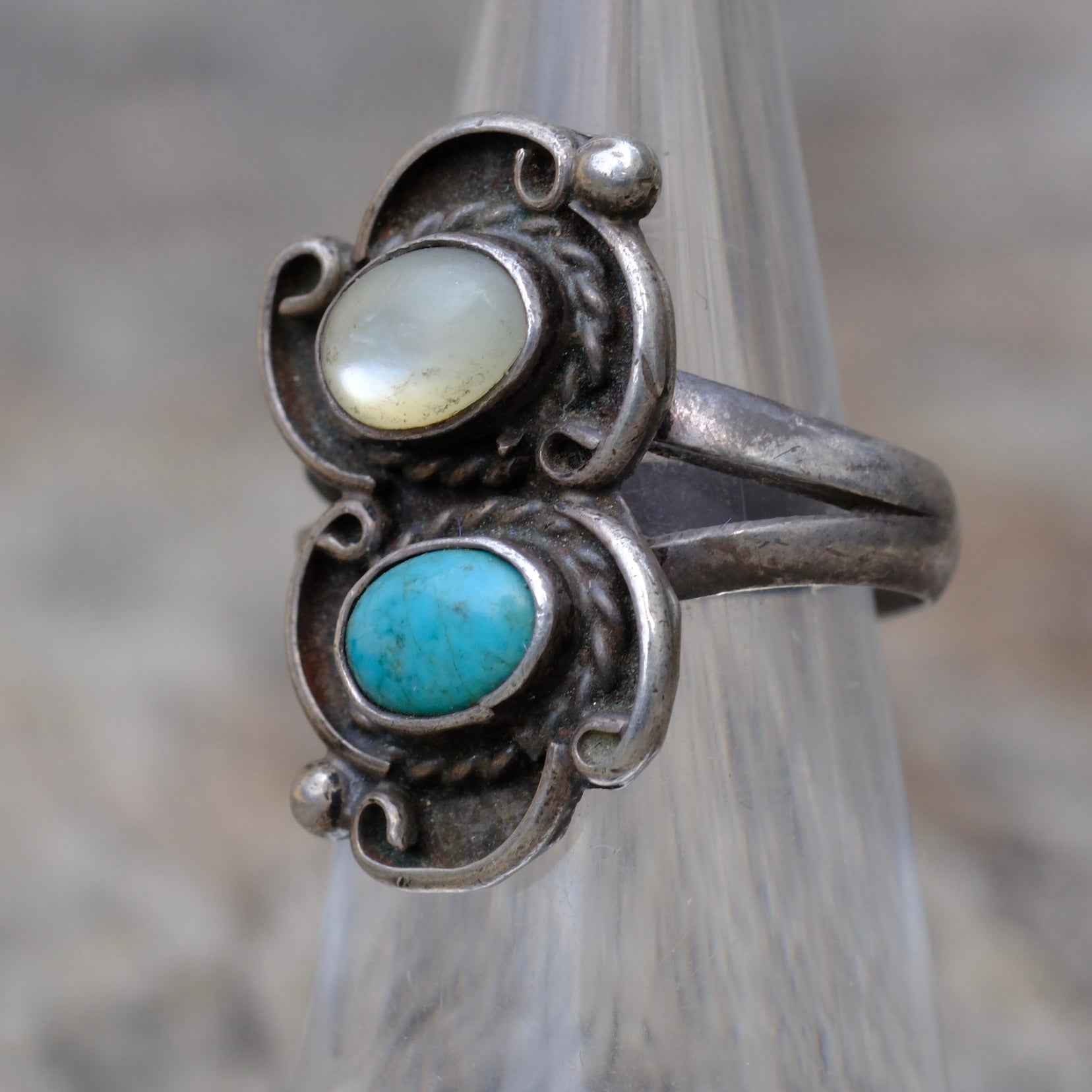Vintage Sterling Turquoise and Mother Of Pearl Ring 6.5