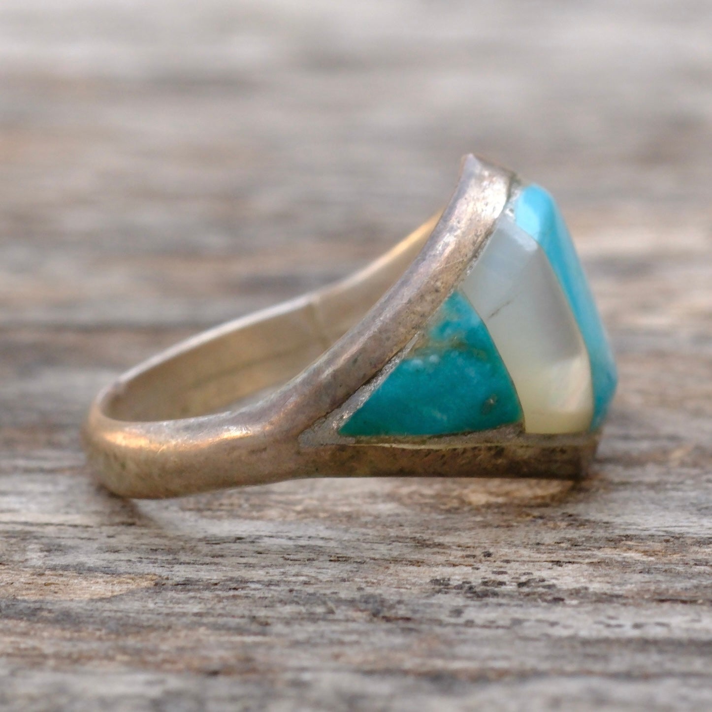 Vintage Sterling Turquoise and Mother Of Pearl Inlay Ring 7.25