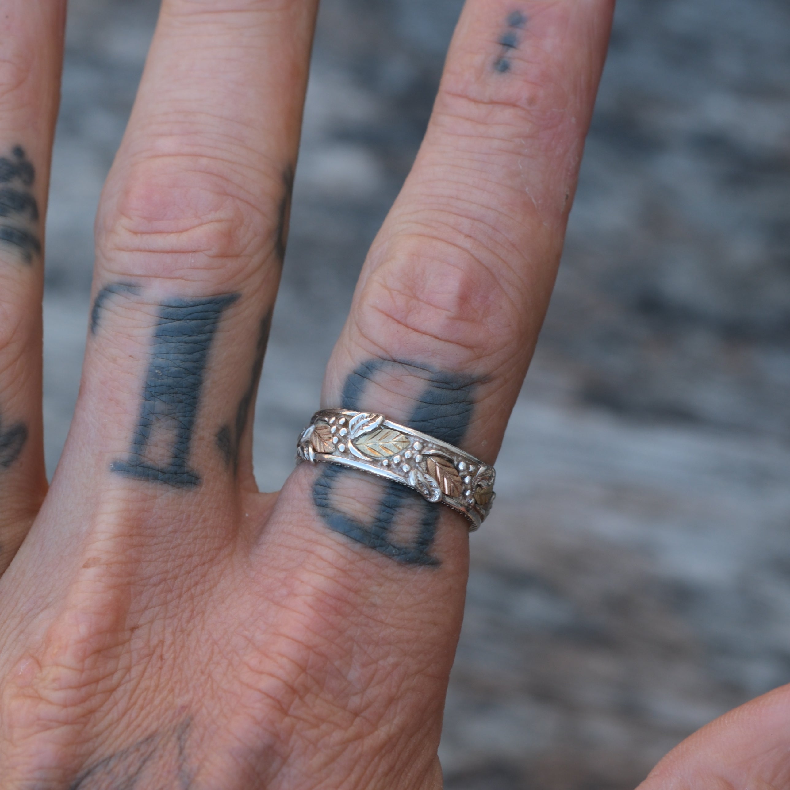 Vintage Sterling and Gold Leaf Band Ring 9