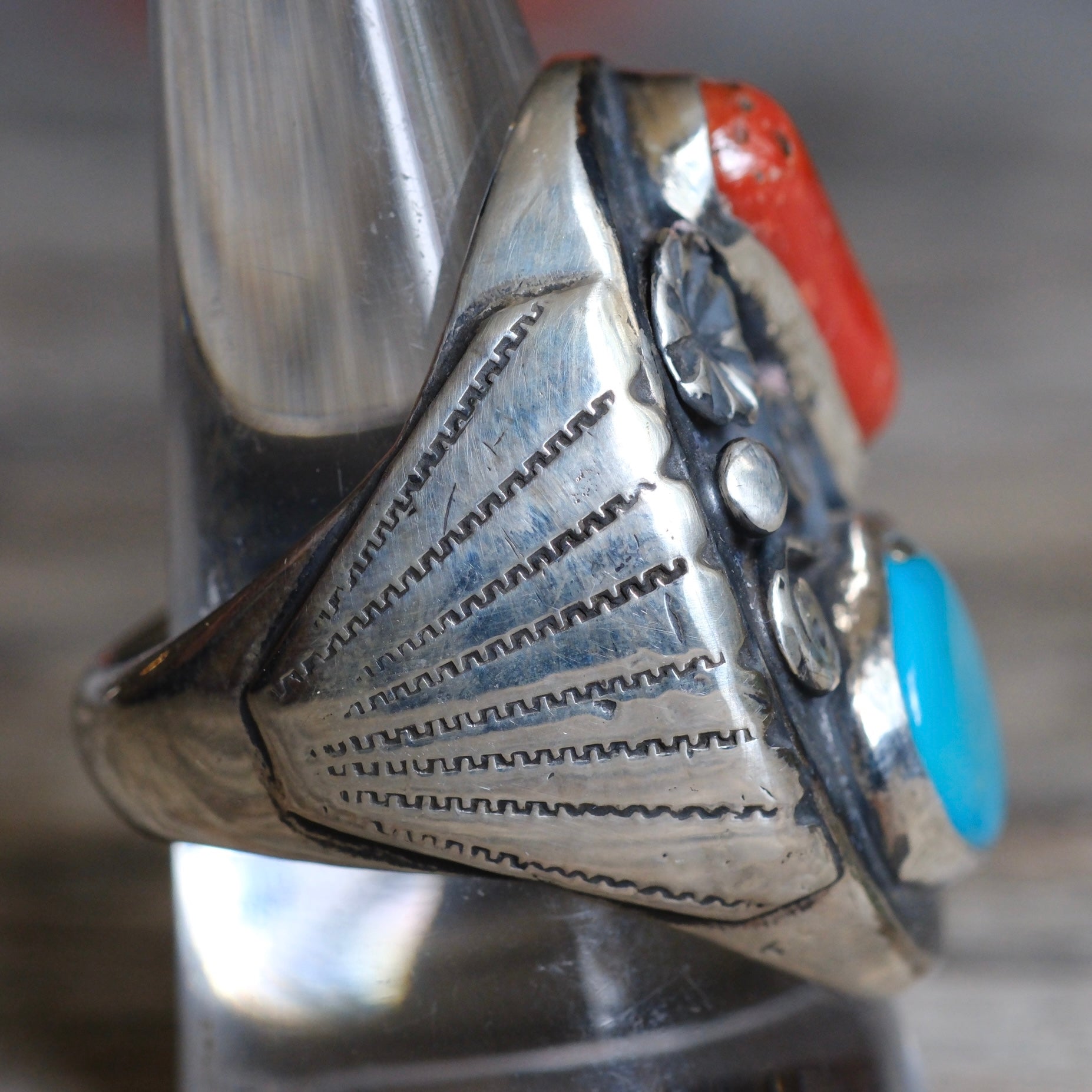 CHUNKY Vintage Sterling Turquoise and Coral Ribbed Band Ring 10.25