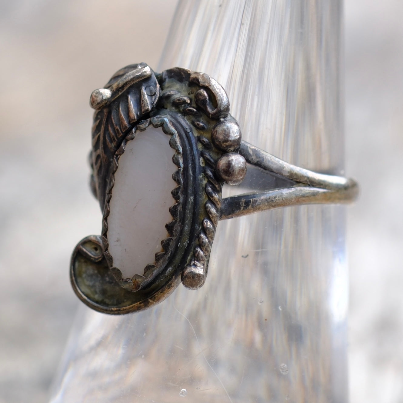 Vintage Sterling Mother Of Pearl Feather Ring 6.75