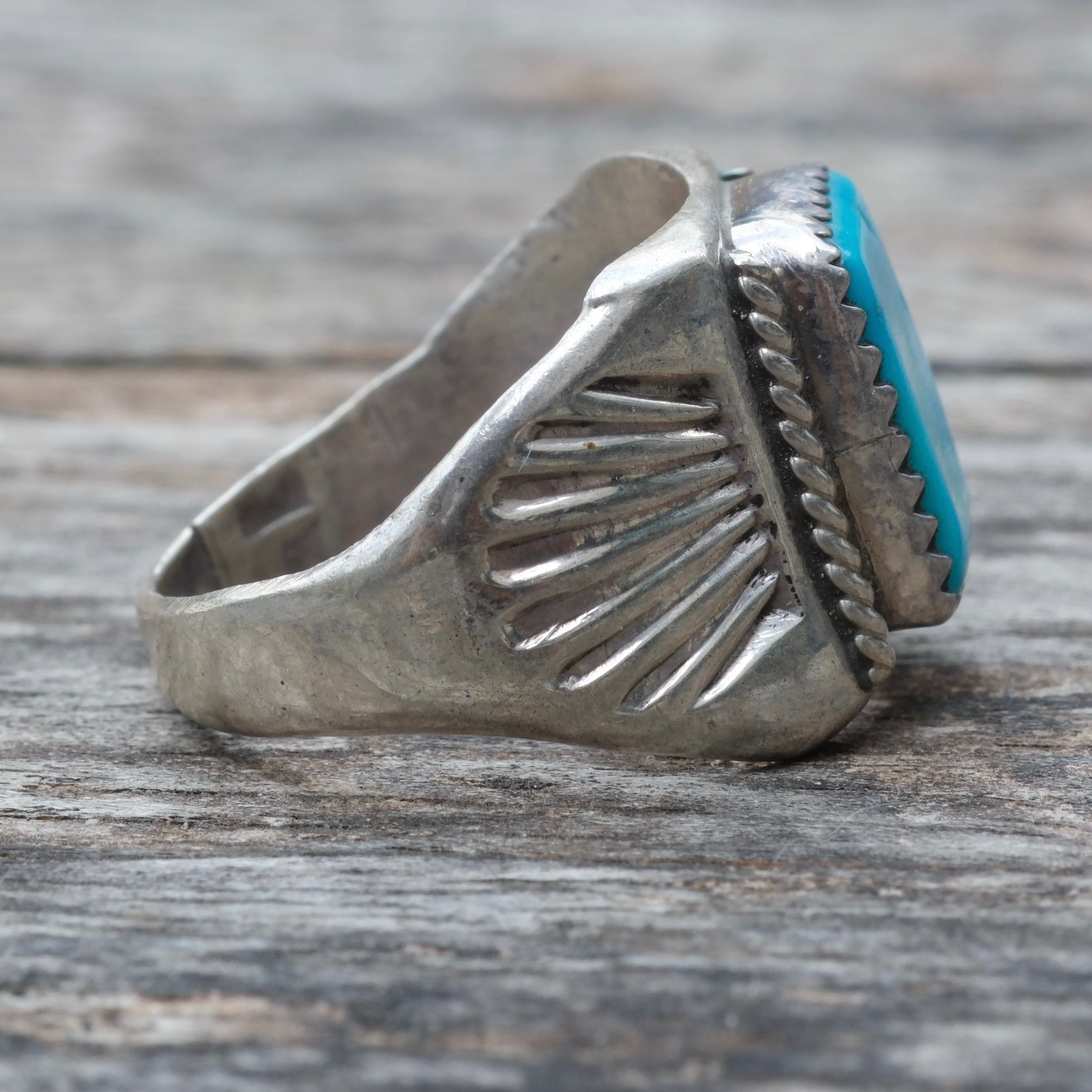 Vintage Sterling Turquoise Stamped Band Ring 7.75