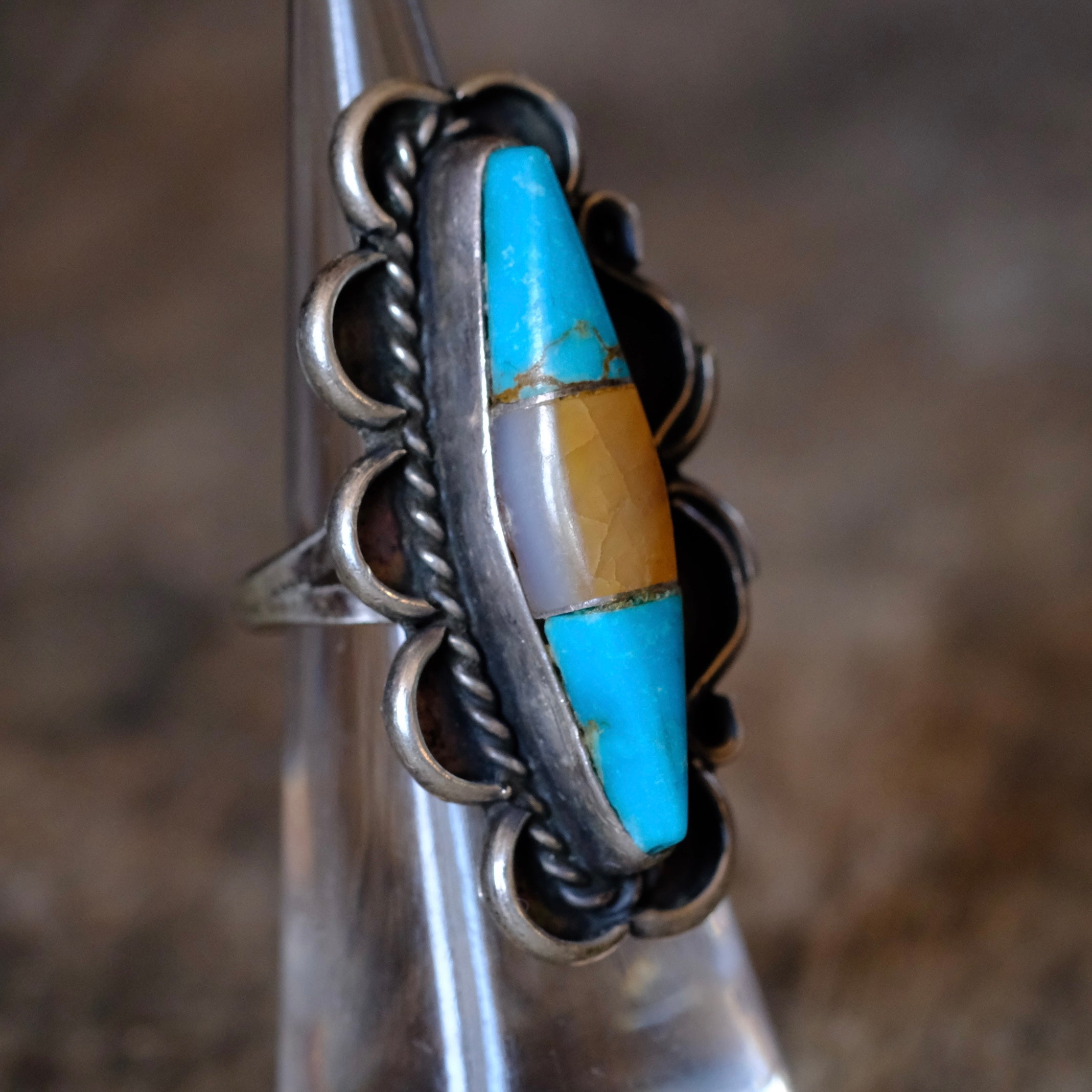 Vintage Sterling Turquoise and Mother Of Pearl Ring 4.5