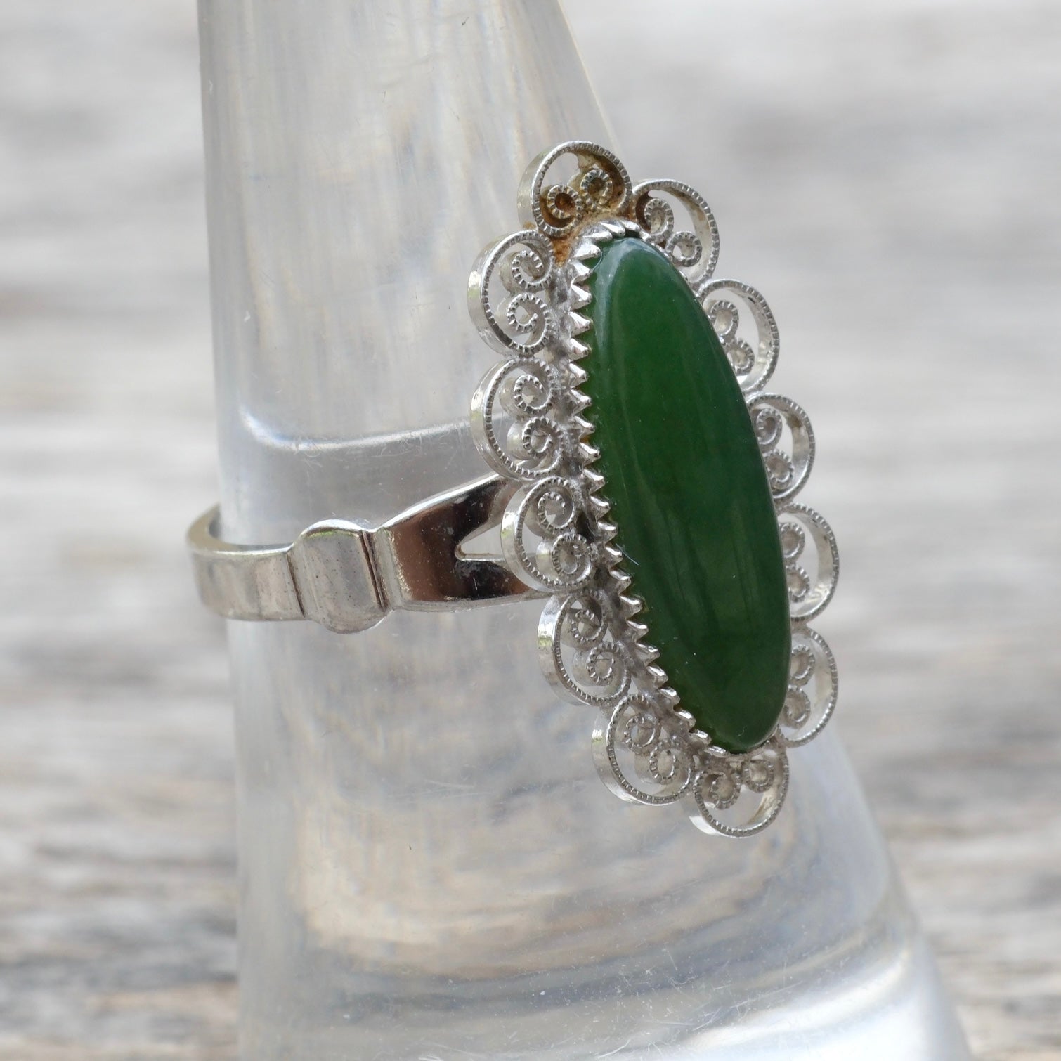 Vintage Sterling Green Carnelian Ring 7.75