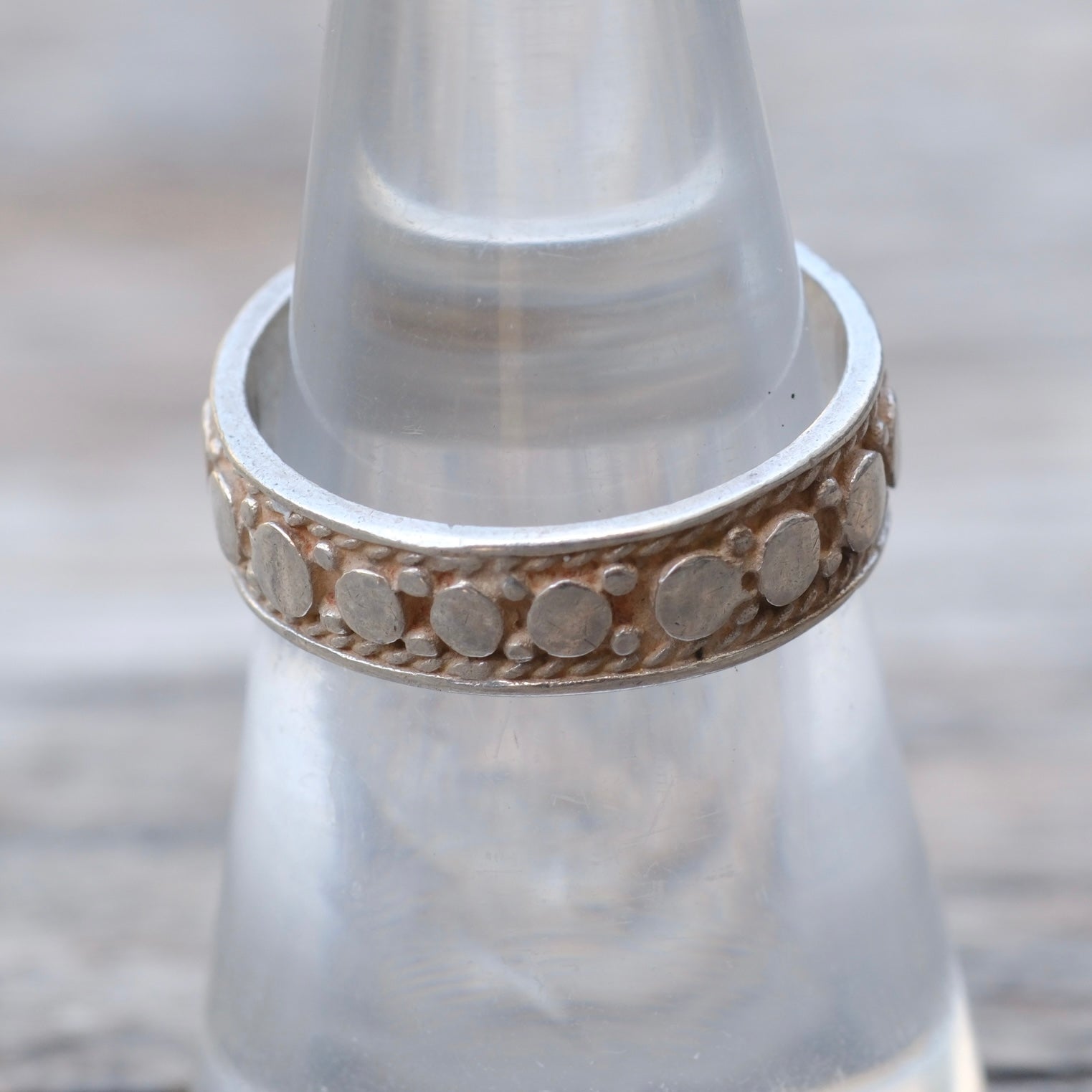 Vintage Sterling Dot Pattern Band Ring 7.5