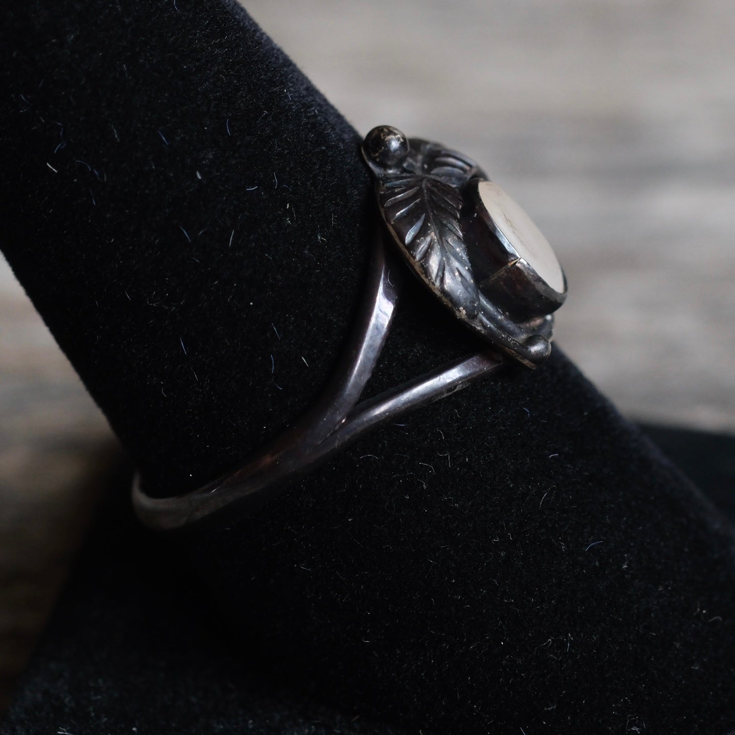 Vintage Sterling Mother Of Pearl Feather Ring 8.75