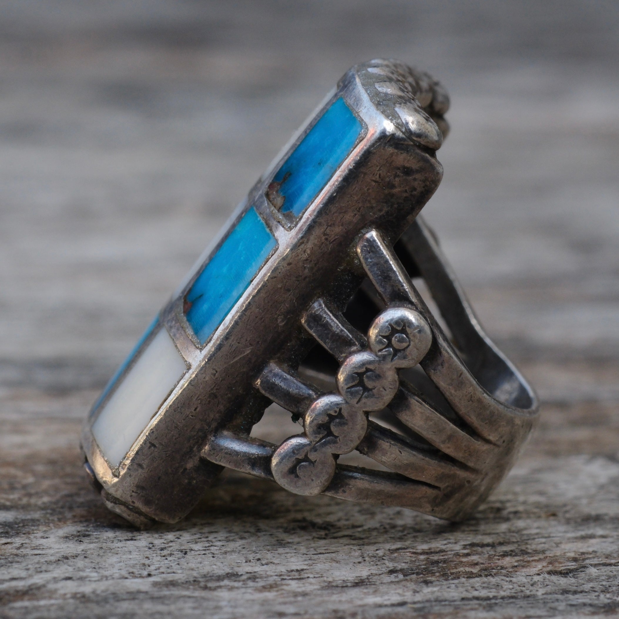 Vintage Sterling Turquoise and Mother Of Pearl Inlay Ring 5.5