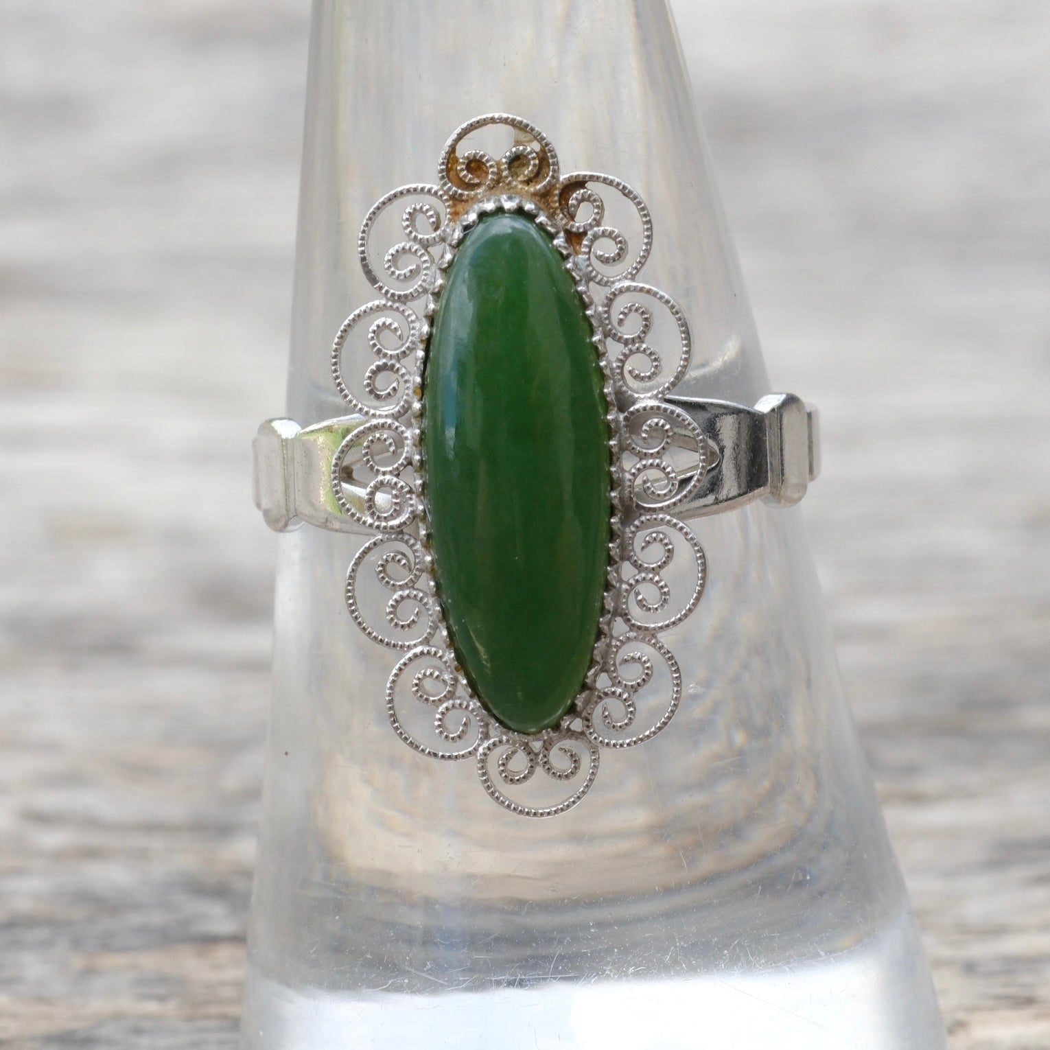 Vintage Sterling Green Carnelian Ring 7.75
