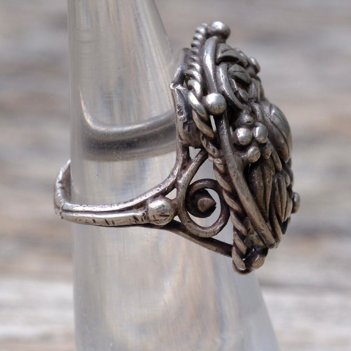 Vintage Sterling Silver Scroll Ring 2.5