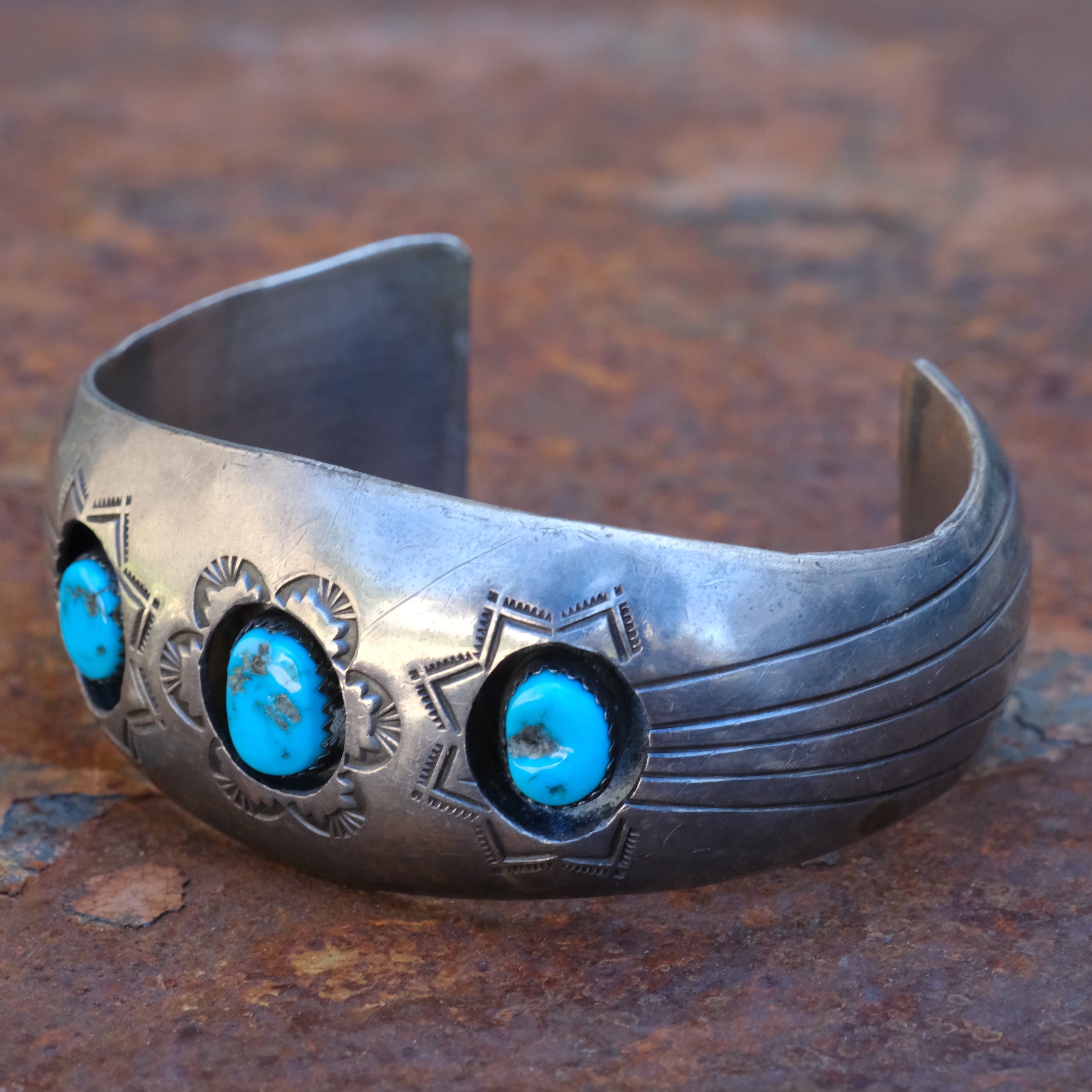 Vintage Sterling 3-Stone Turquoise Shadowbox Cuff Bracelet