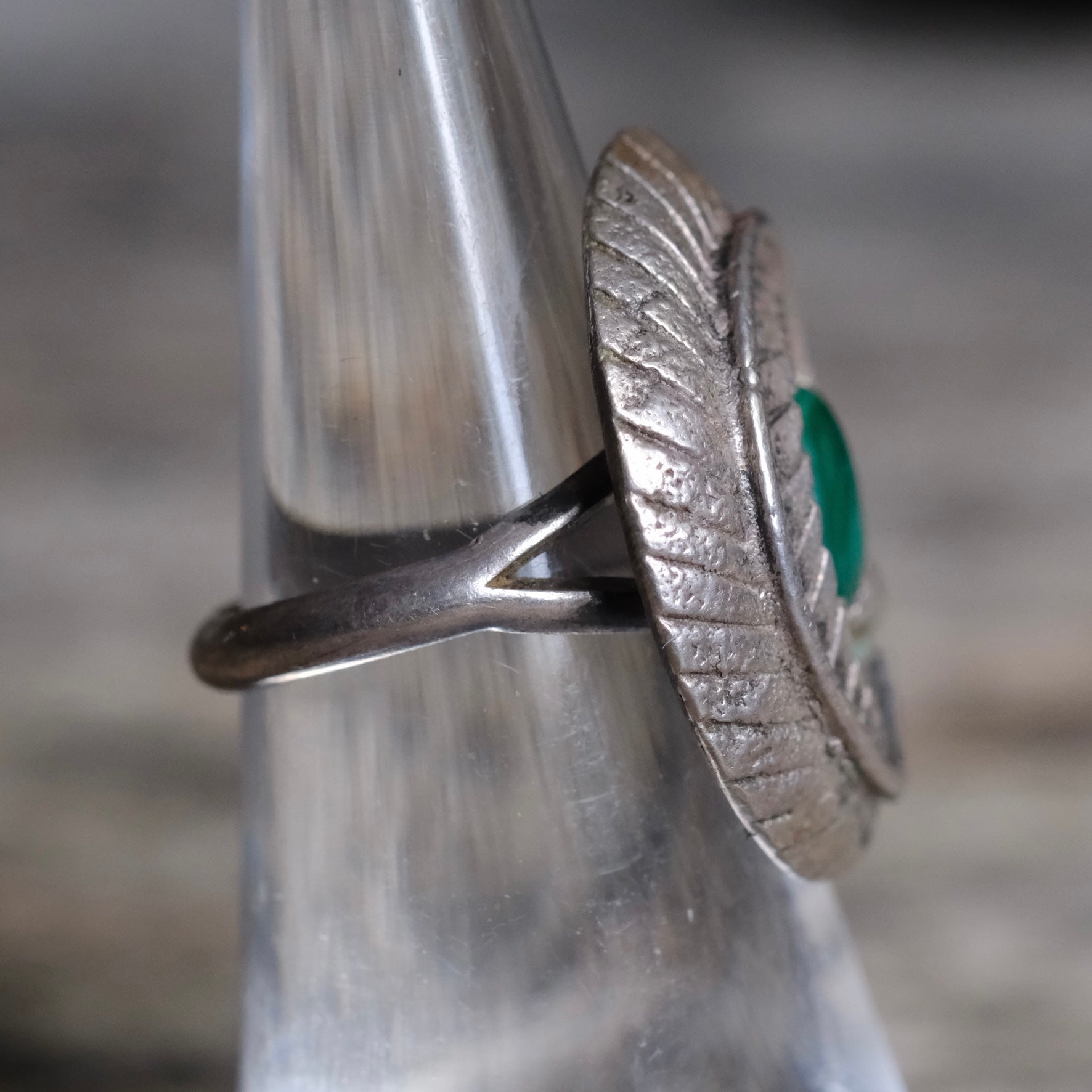 Vintage Sterling Malachite Feather Ring 5.25