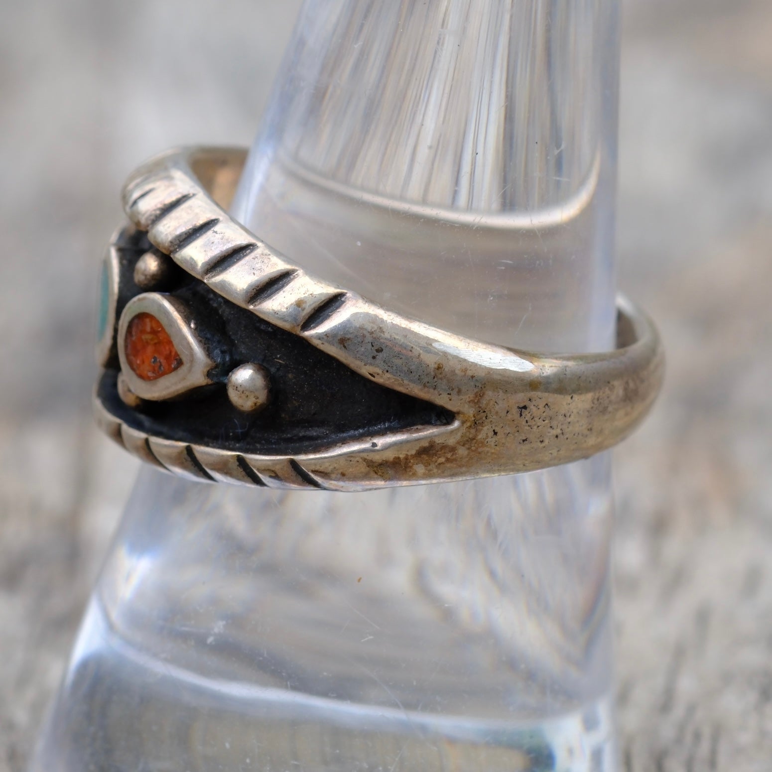 Vintage Sterling Crushed Turquoise and Coral Inlay Band Ring 9