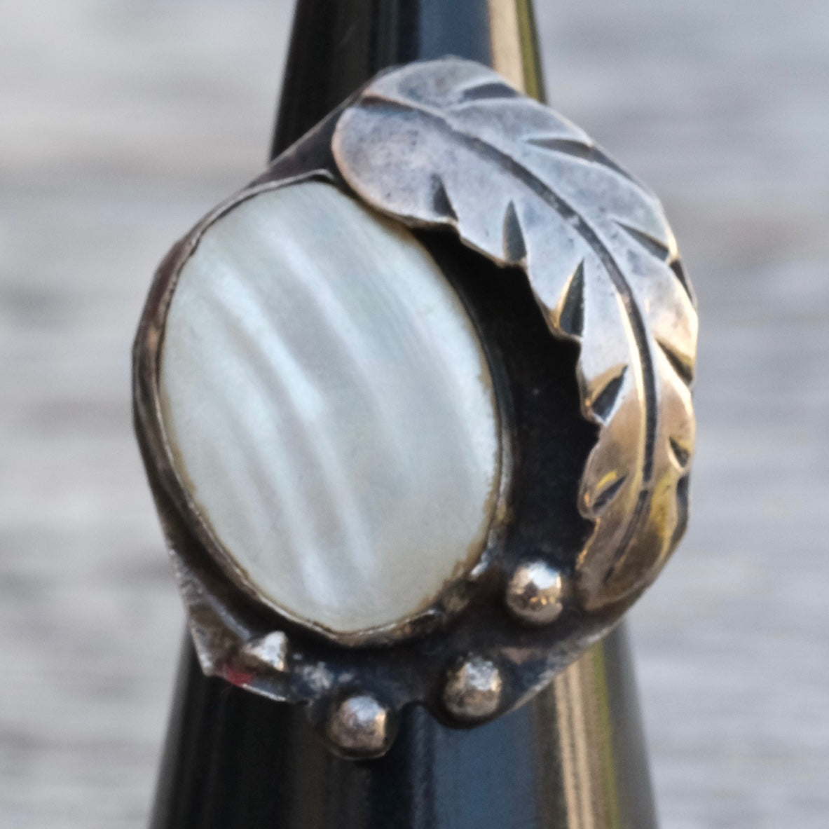 Vintage Sterling Mother Of Pearl Feather Ring 5