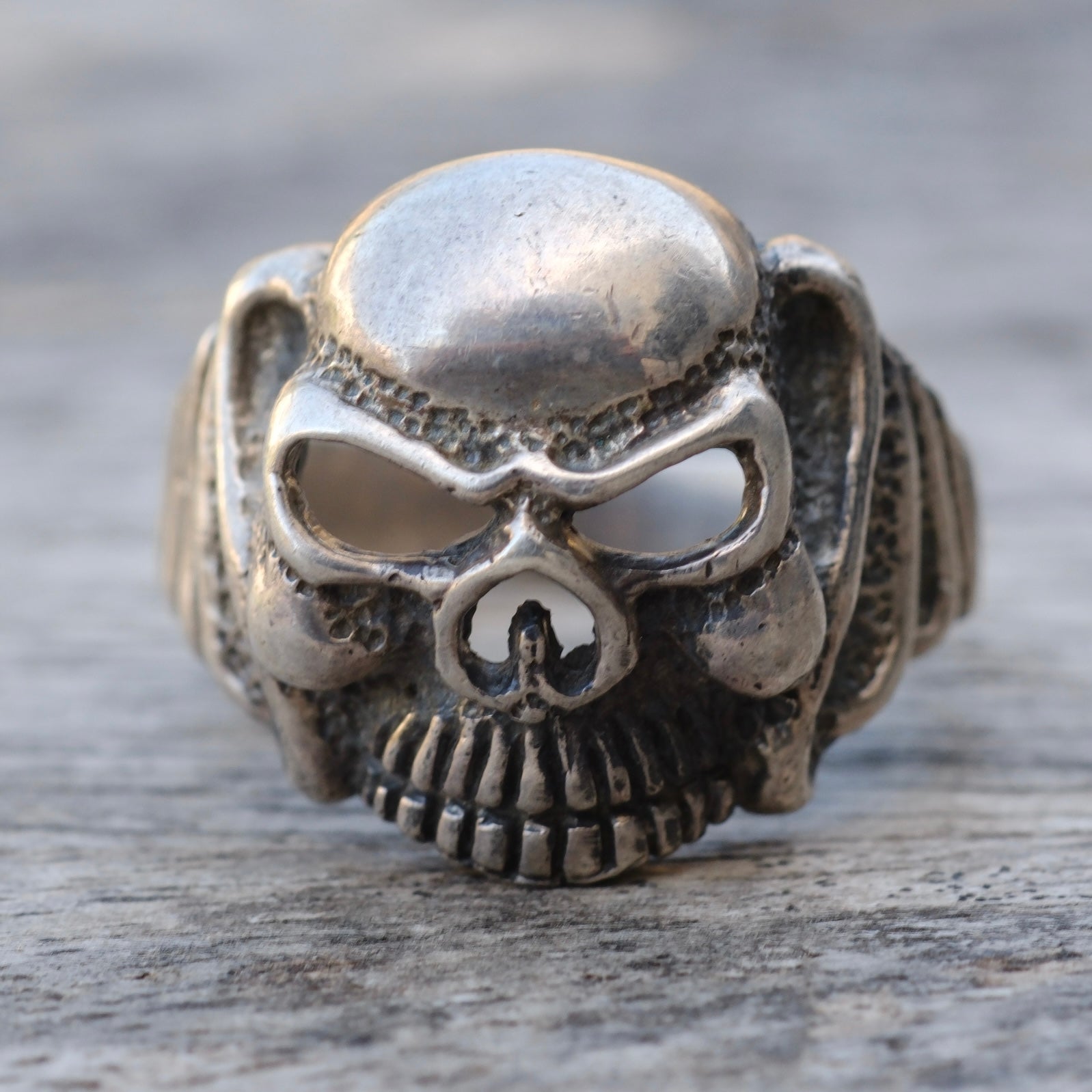 Vintage Sterling Silver Skull Ring 12.5