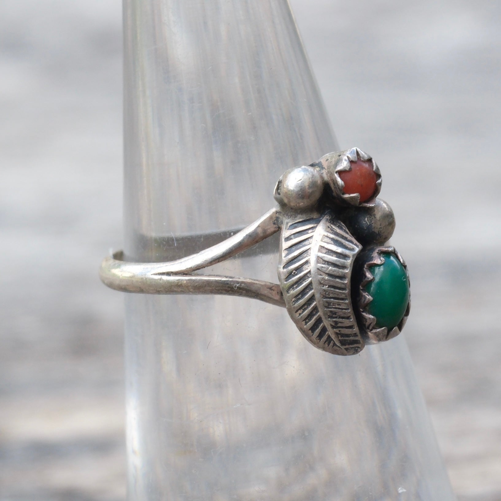 Vintage Sterling Turquoise and Coral Feather Ring 5