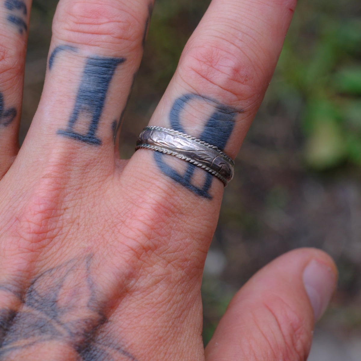 Vintage Sterling Silver Scroll Band Ring 10.75