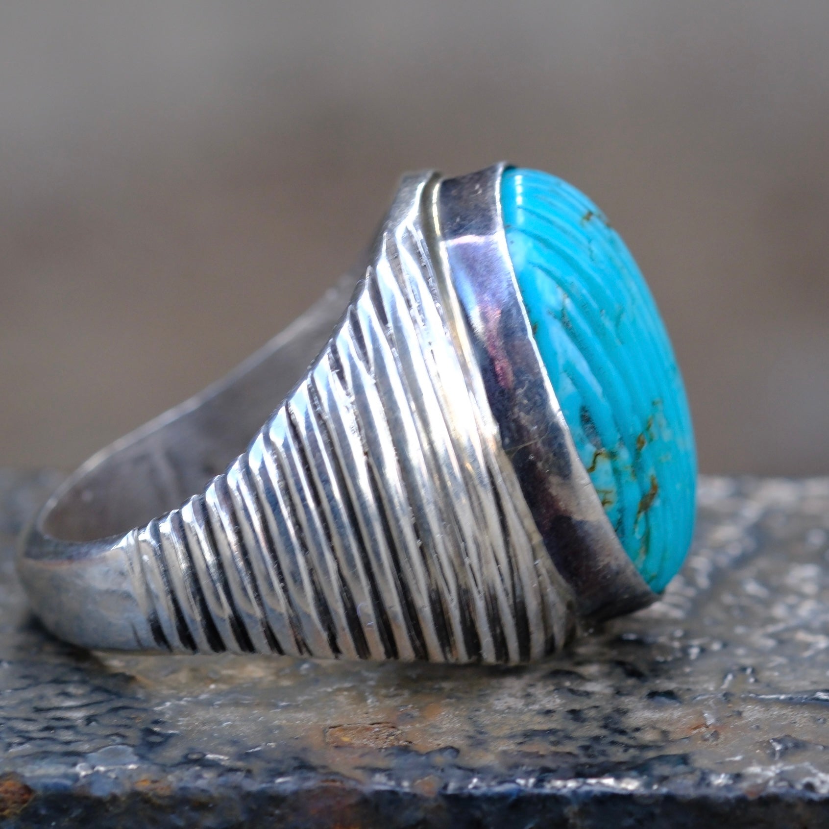 Vintage Sterling Carved Turquoise Ribbed Ring 10.75