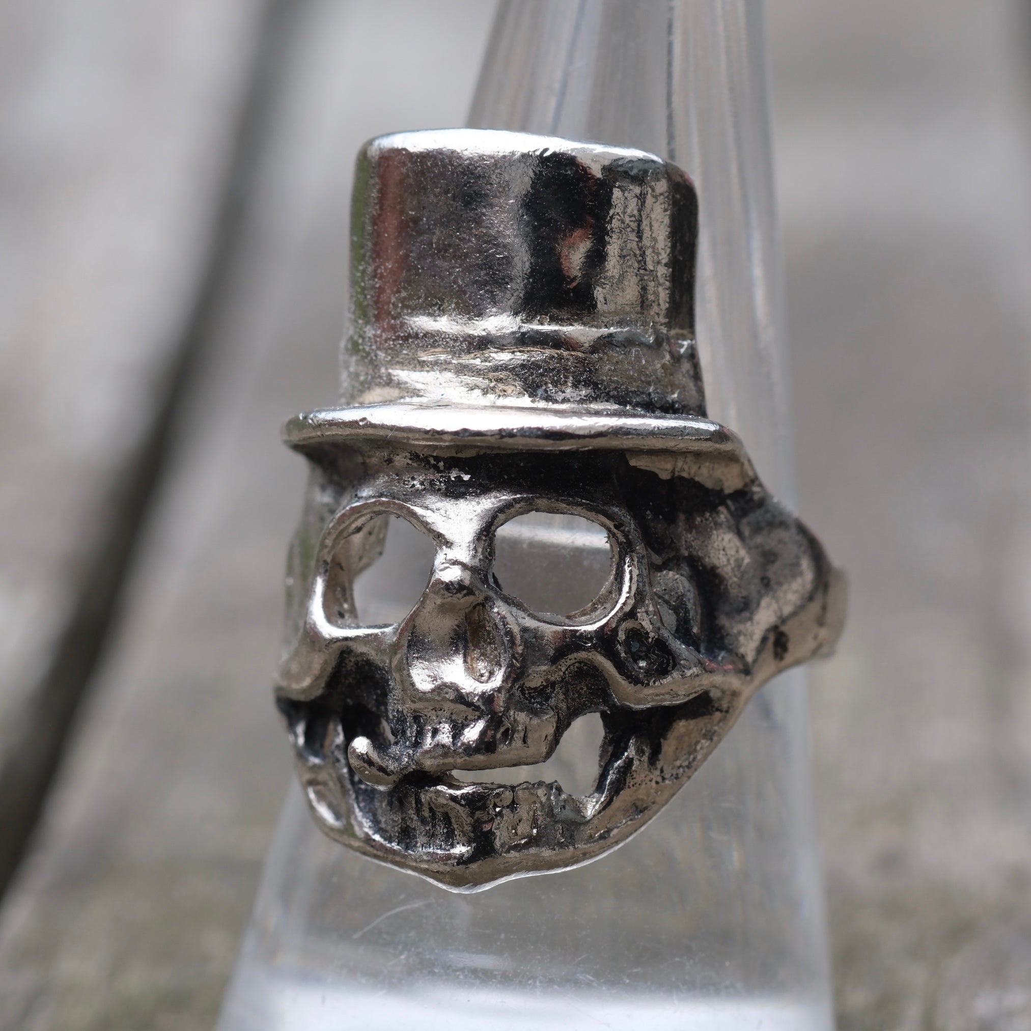 Vintage White Bronze Biker Ring 8.75