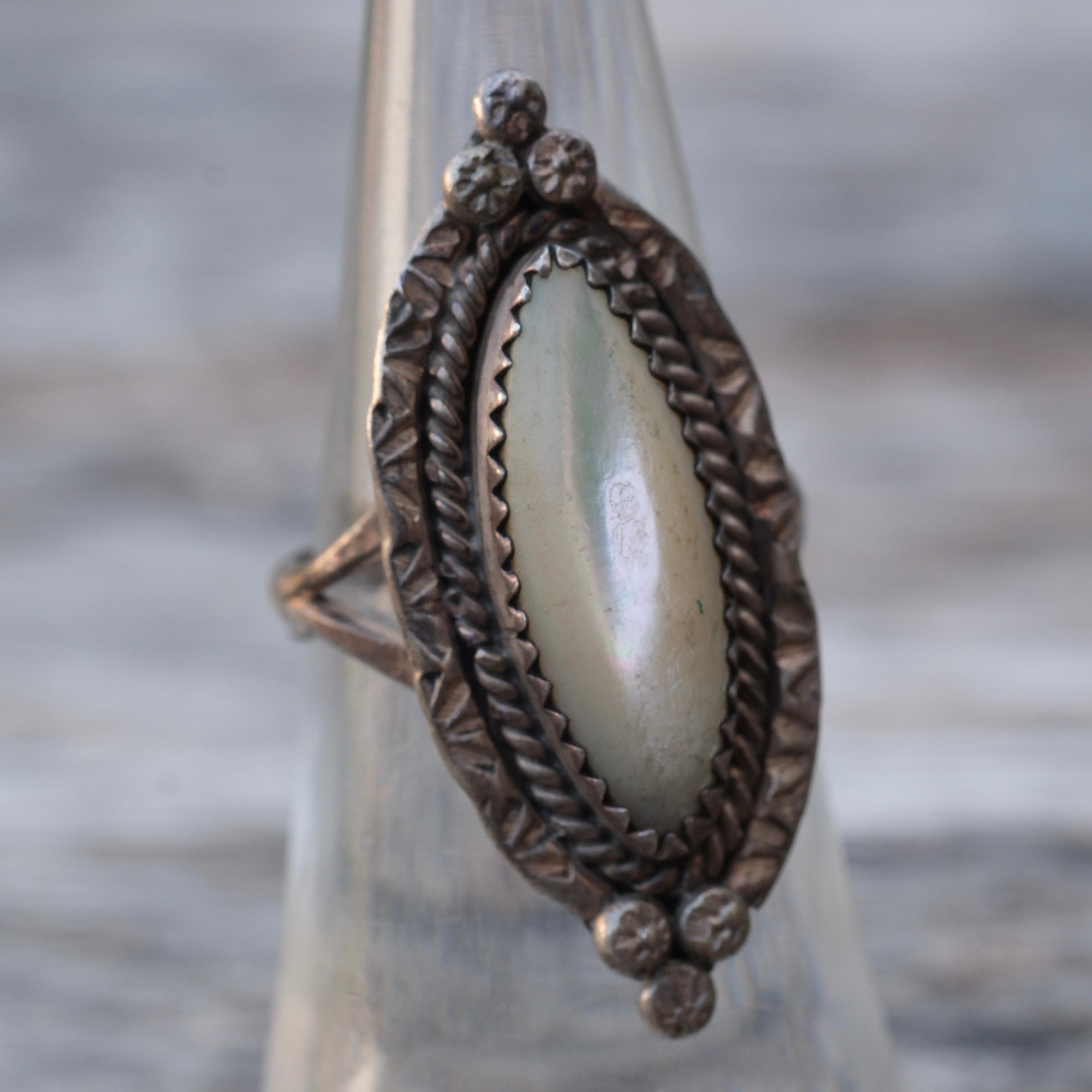 Vintage Sterling Mother Of Pearl Ring 5.75