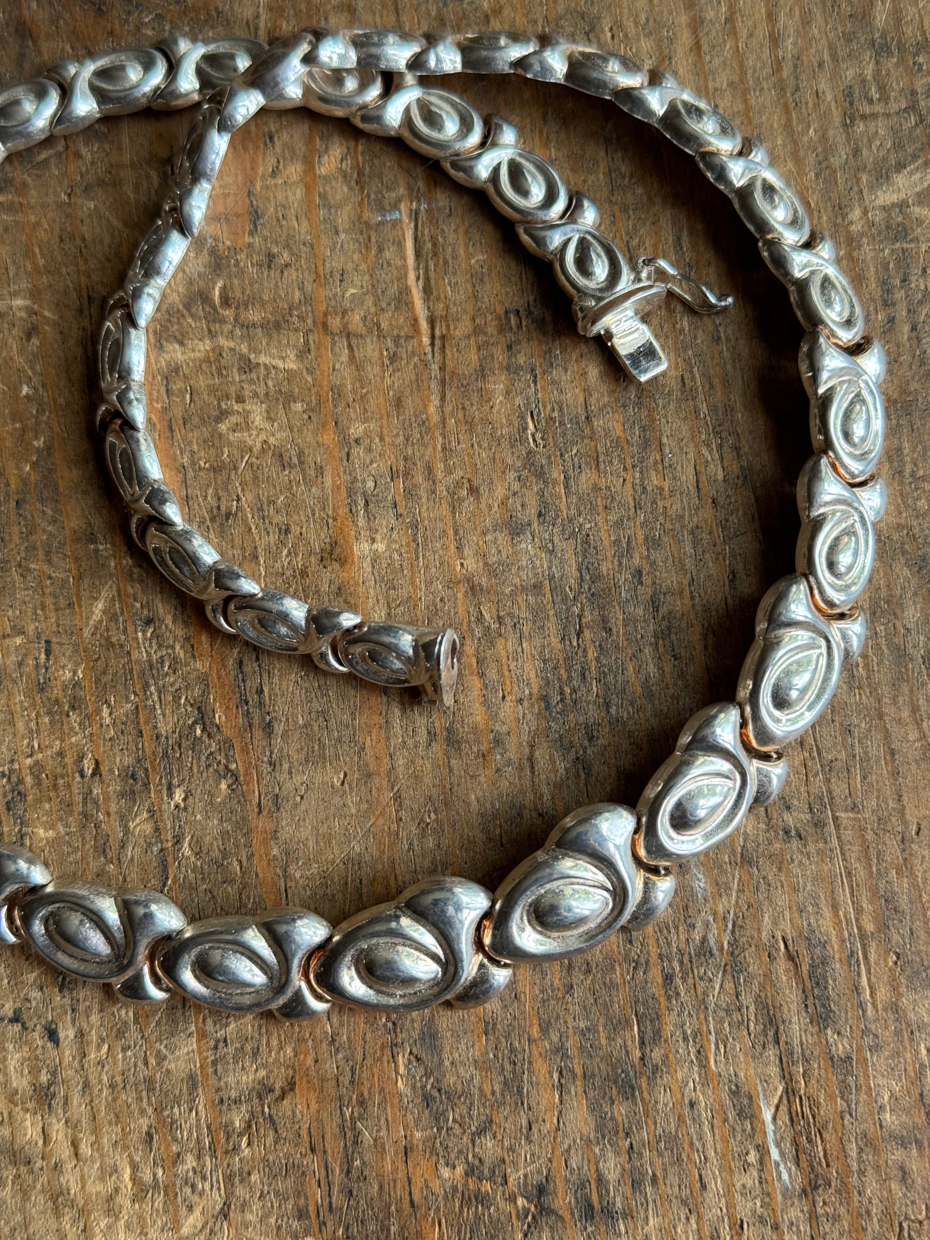 Vintage Sterling Silver 18” Modernist Teardrop Necklace