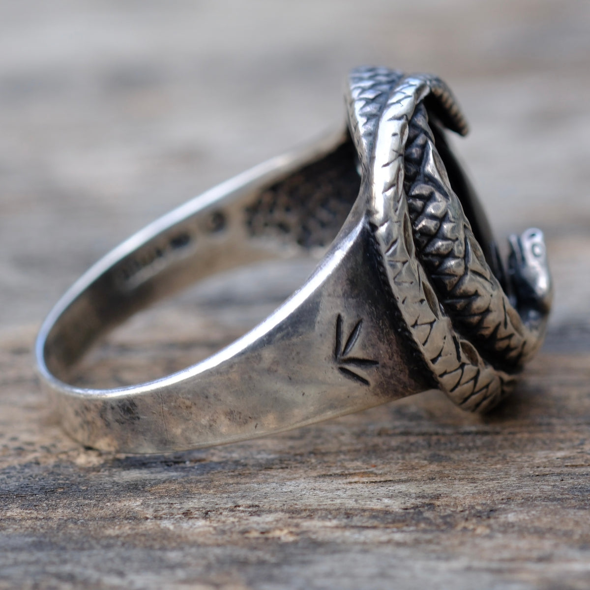 Vintage Sterling Onyx Snake Ring 11.5