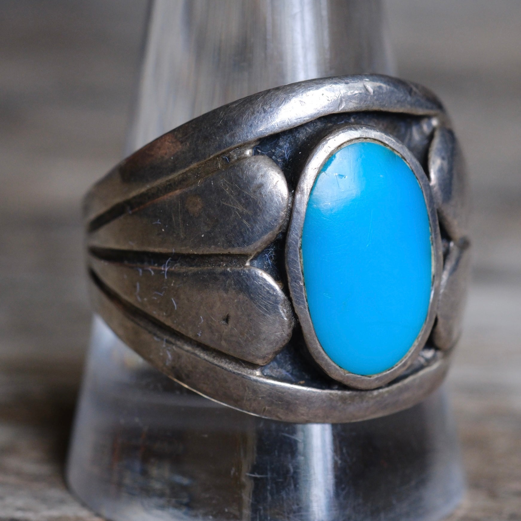 Vintage Sterling Turquoise Ribbed Band Ring 11.75