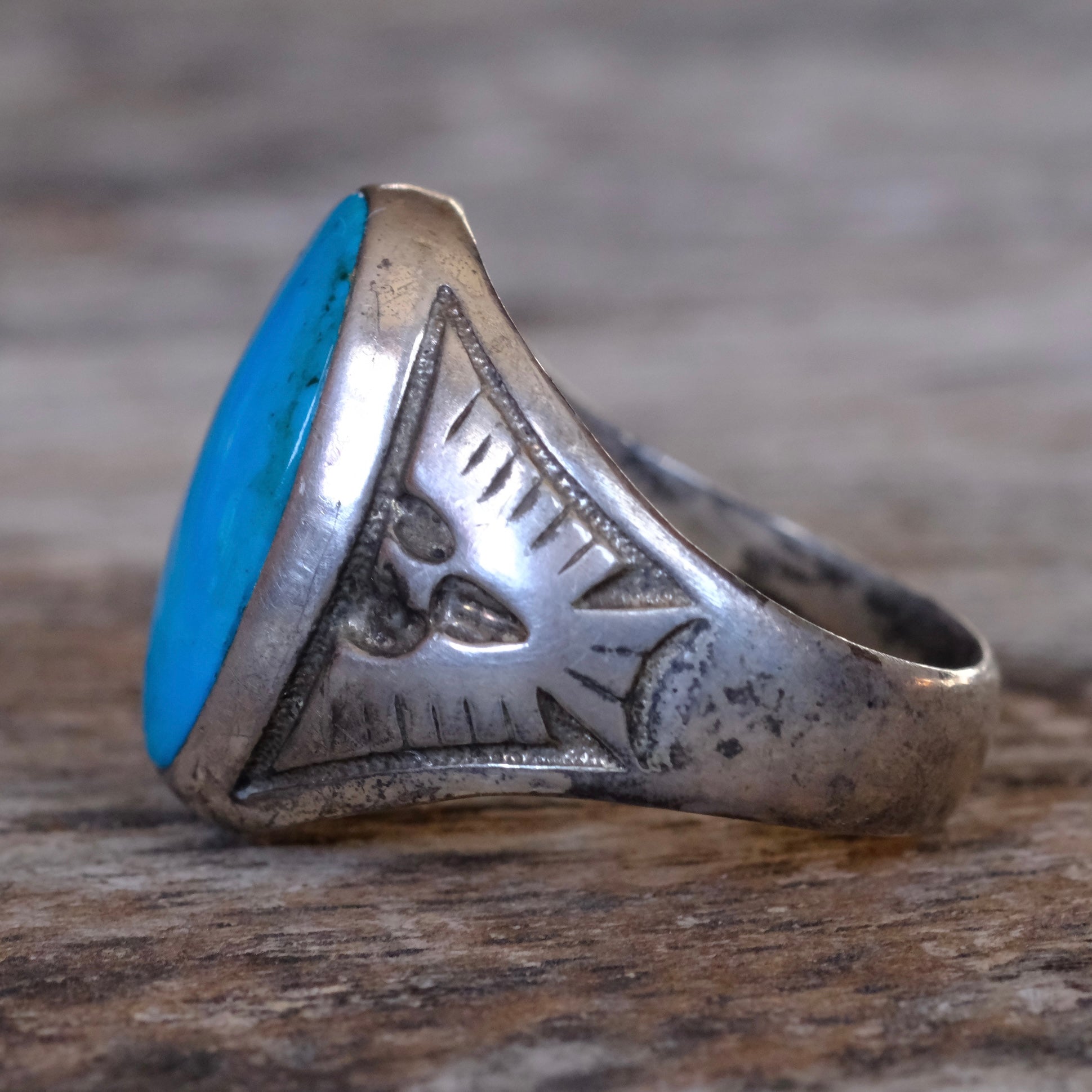 Vintage Sterling Easter Blue Turquoise Thunderbird Ring 9.5