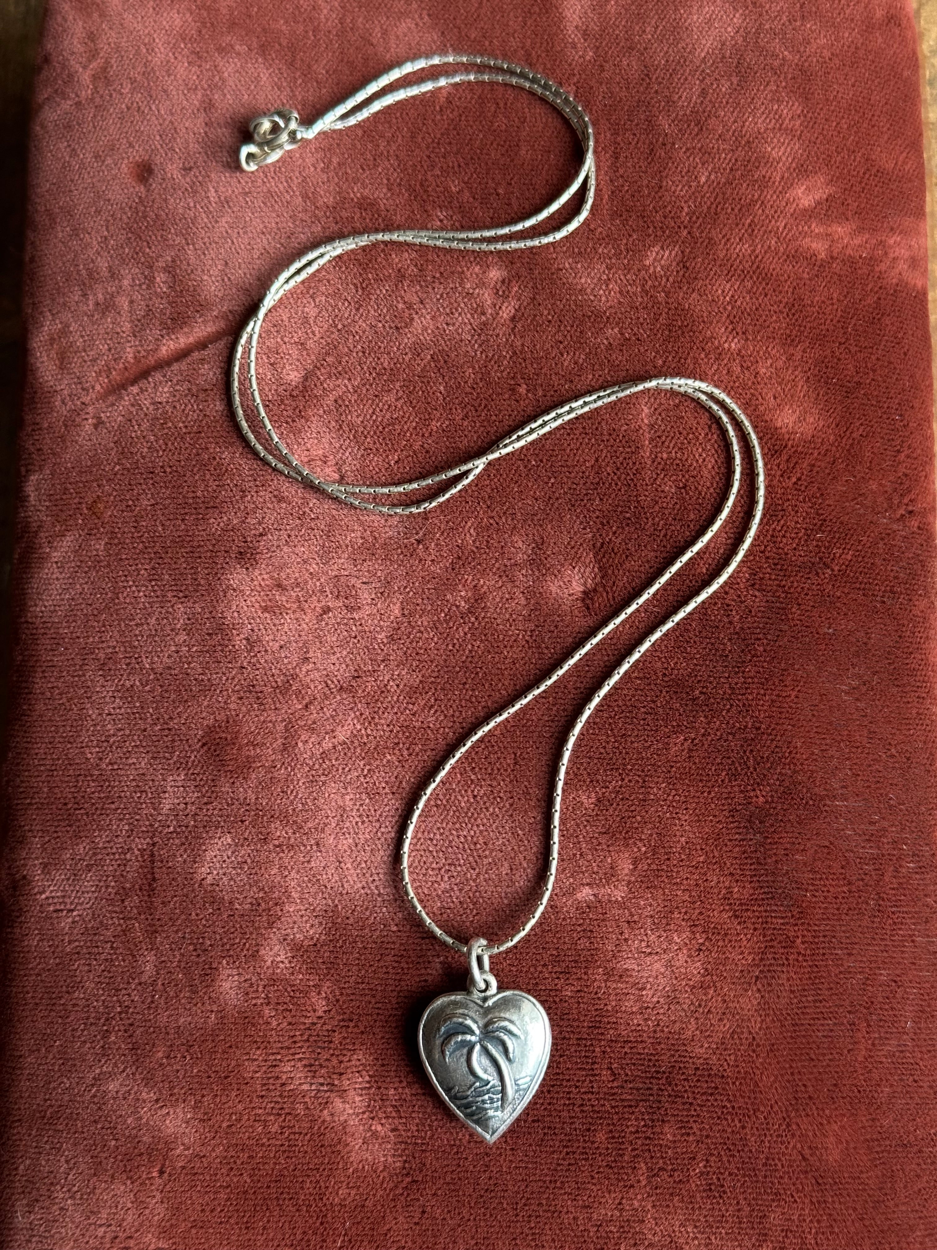 Vintage Sterling Silver Palm Tree Forget Me Not Necklace