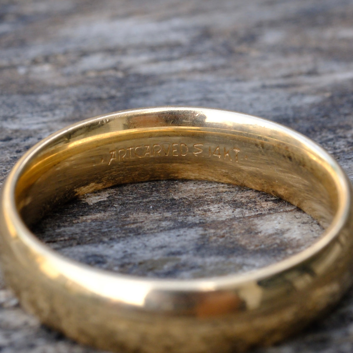 Vintage 14K Gold Band Ring 9.75 8.4 Grams