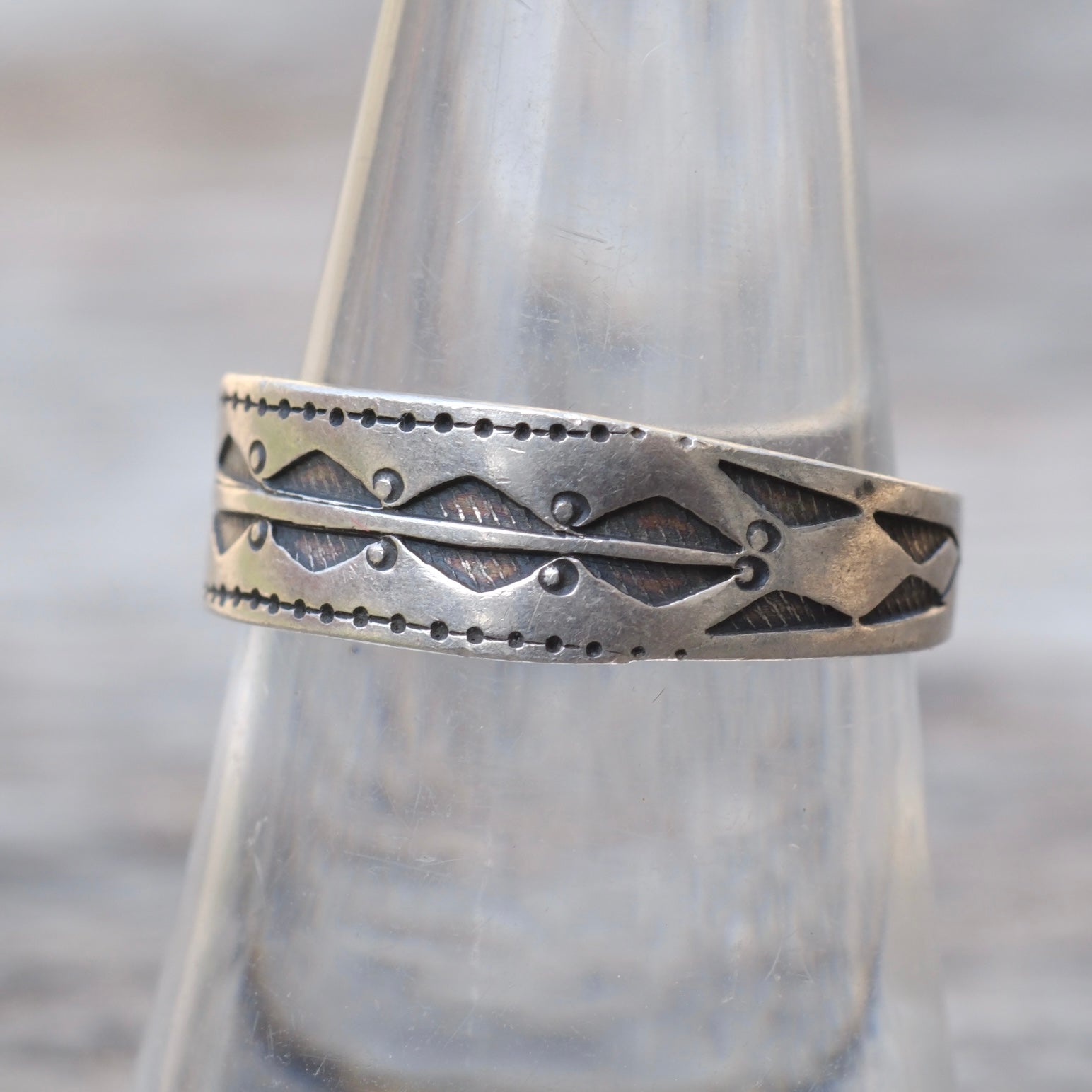 Vintage Sterling Pattern Band Ring 7.25