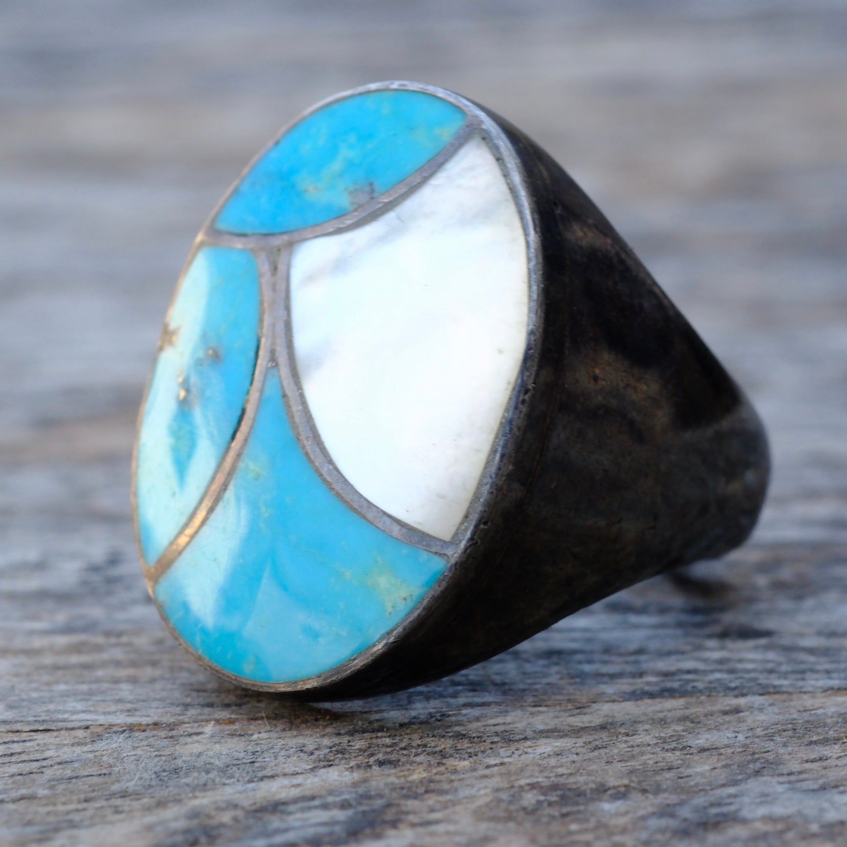 Vintage Sterling Turquoise and Mother Of Pearl Inlay Ring 9.75