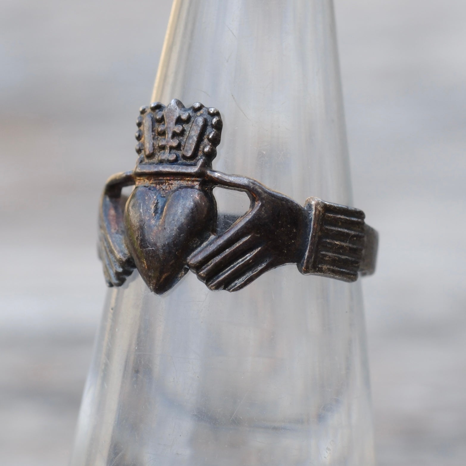 Vintage Sterling Claddagh Ring 5.25