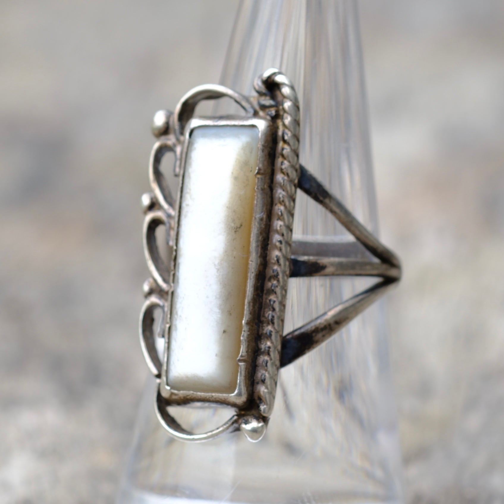 Vintage Sterling Mother Of Pearl Ring 6.75