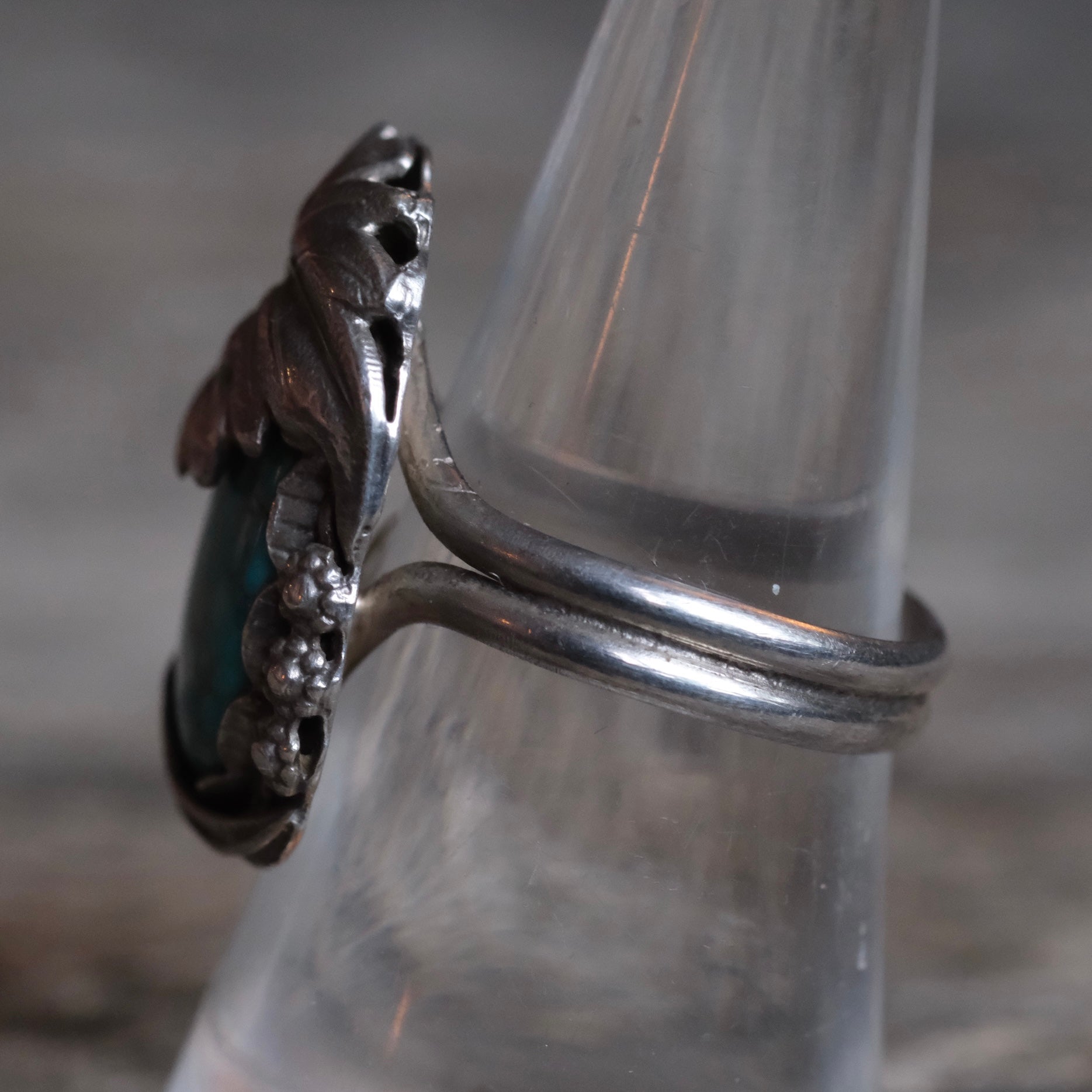 Vintage Sterling Turquoise Leaf and Feather Ring 8