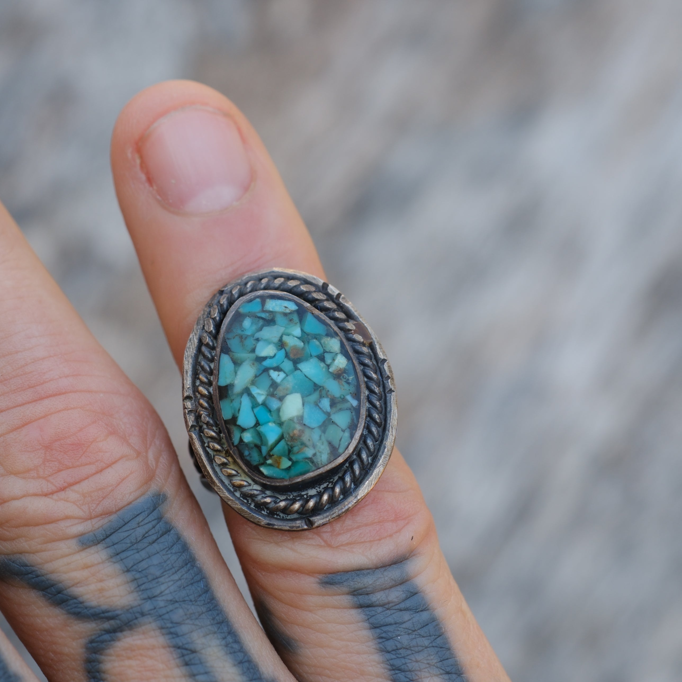 Vintage Sterling Turquoise Chip Inlay Roper Ring 4
