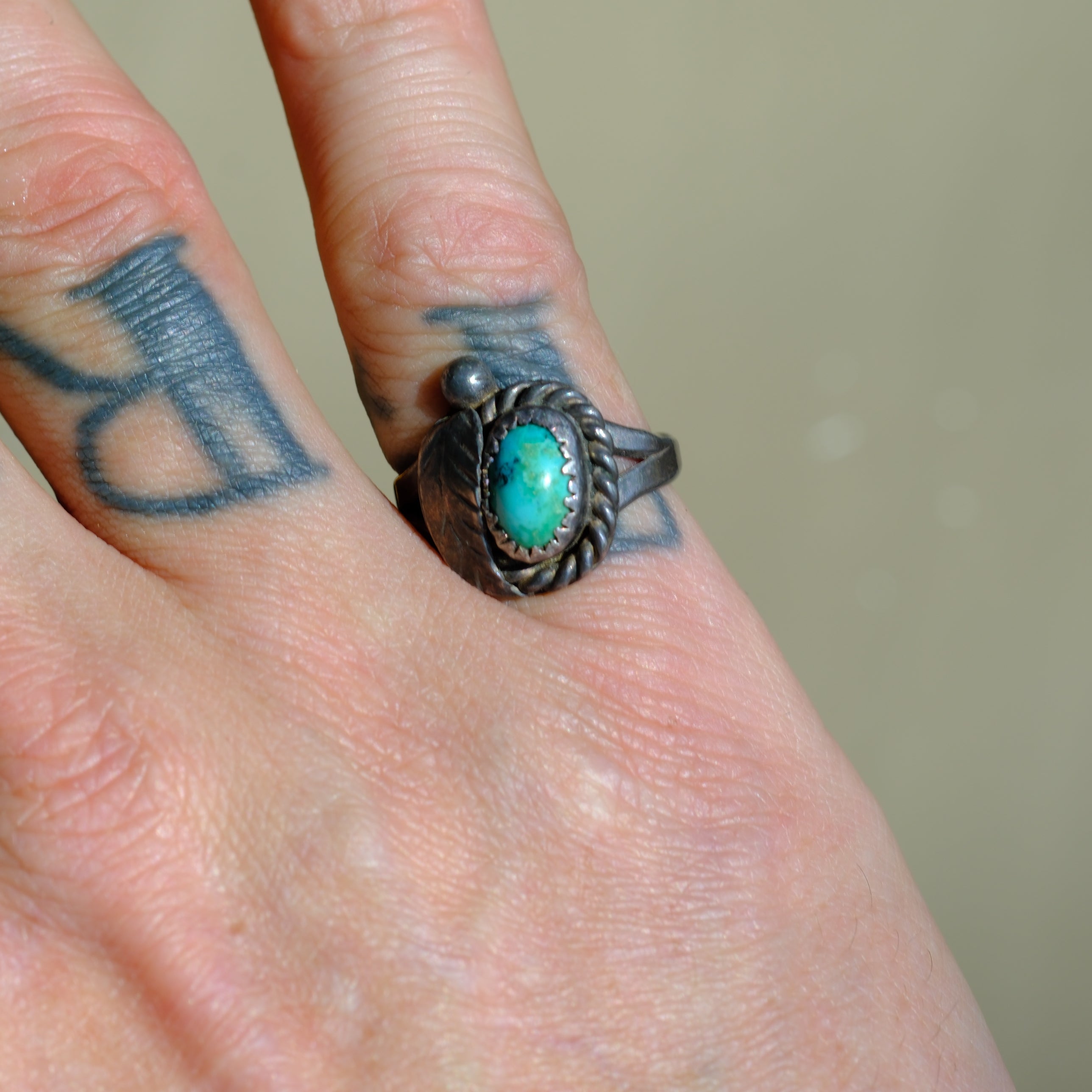 Vintage Sterling Turquoise Roper Ring 6.75