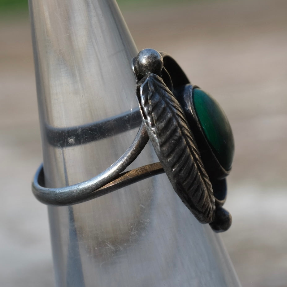 Vintage Sterling Malachite Feather Ring 3.5