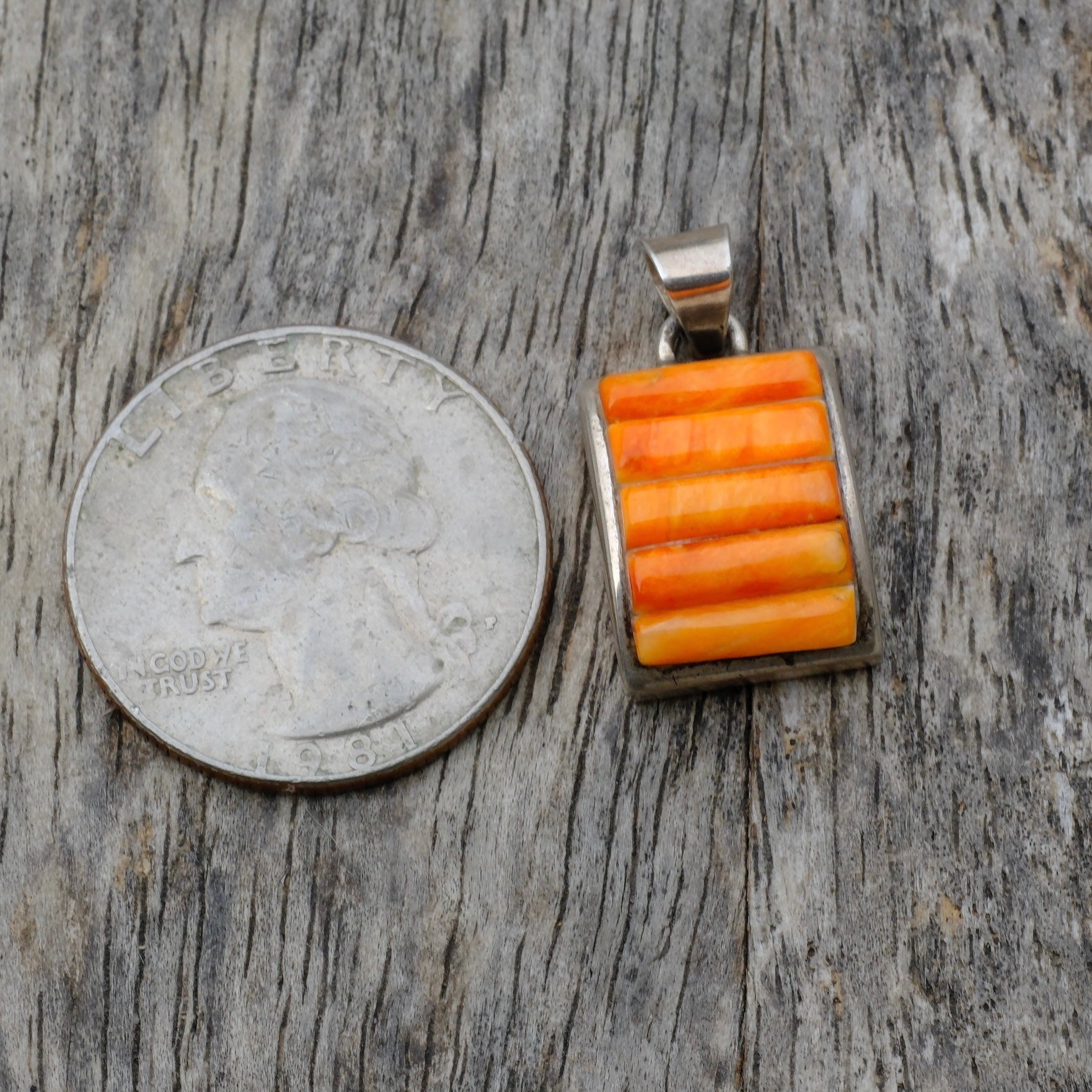 Vintage Sterling Spiny Oyster Inlay Pendant