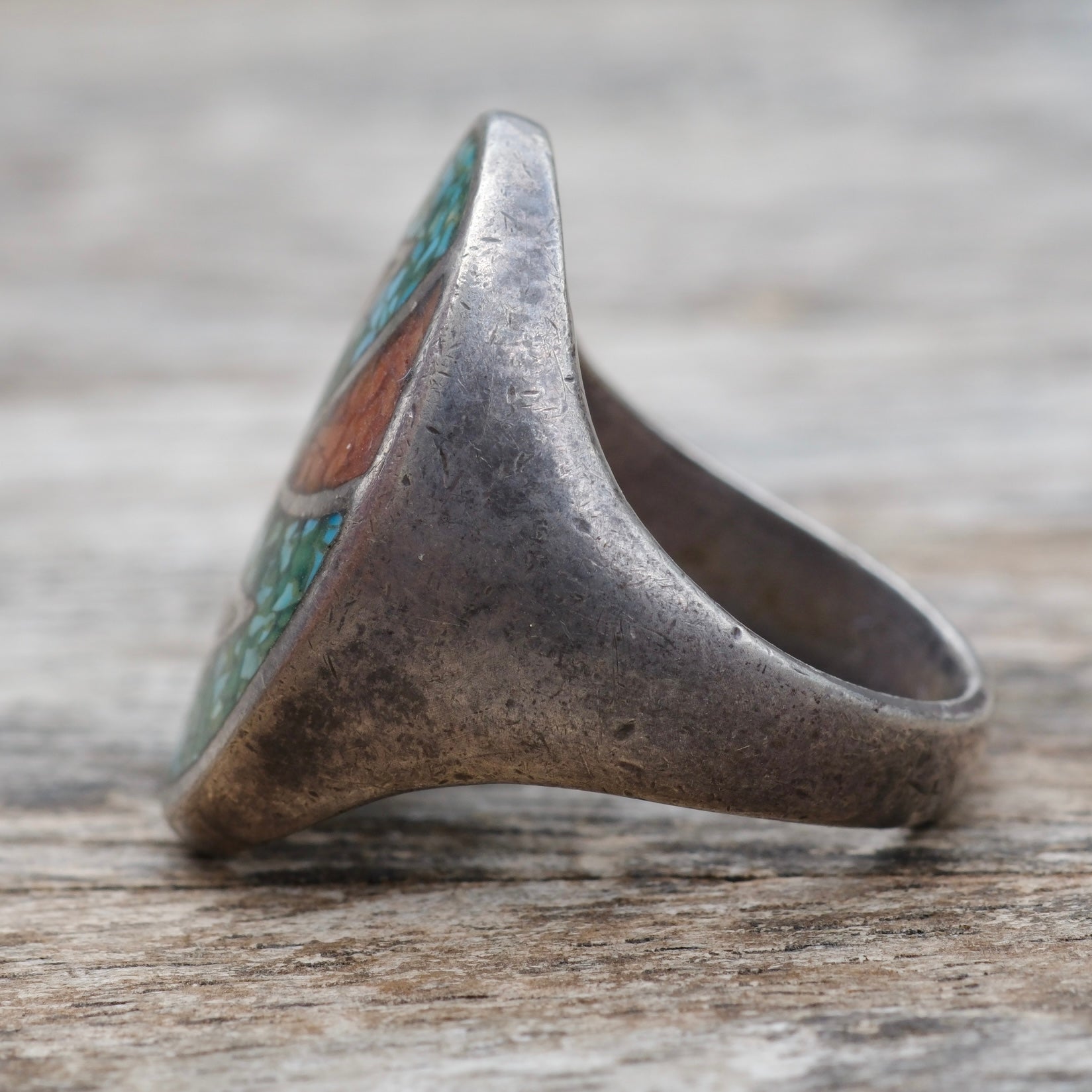Vintage Sterling Crushed Turquoise and Coral Inlay Ring 7.75