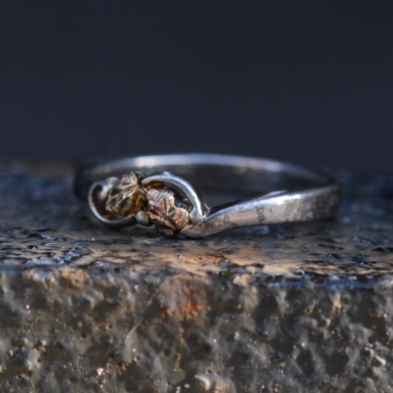 Vintage Sterling and Gold Leaf Band Ring 5.75