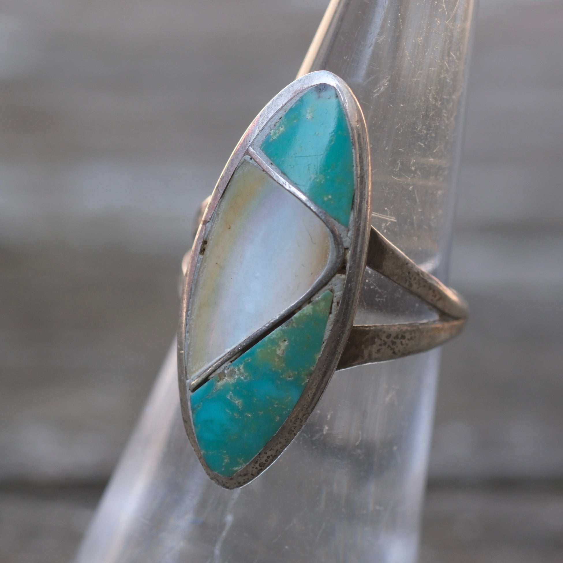 Vintage Sterling Turquoise and Mother Of Pearl Inlay Ring 5.25