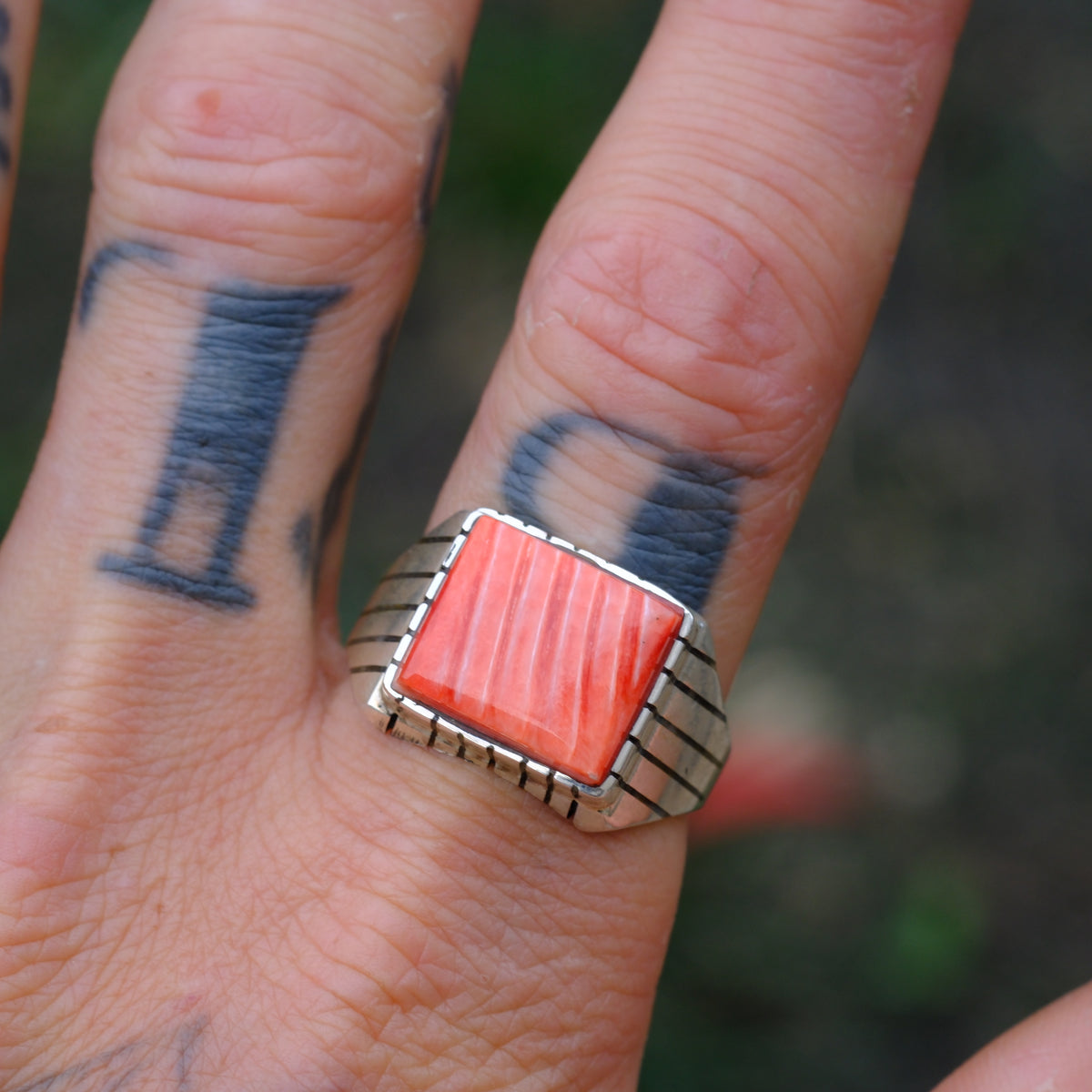 Vintage Sterling Spiny Oyster Ribbed Band Ring 12.75