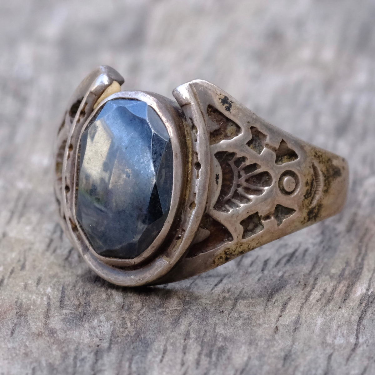 Vintage Sterling Hematite Horseshoe Ring 13.25