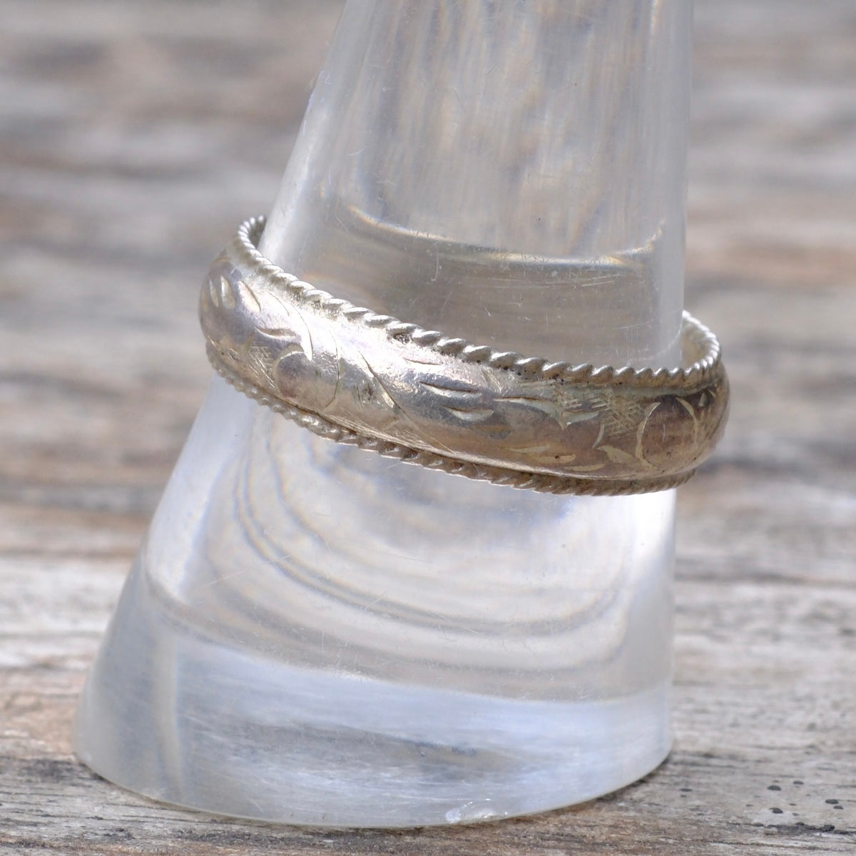 Vintage Sterling Scroll Band Ring 10