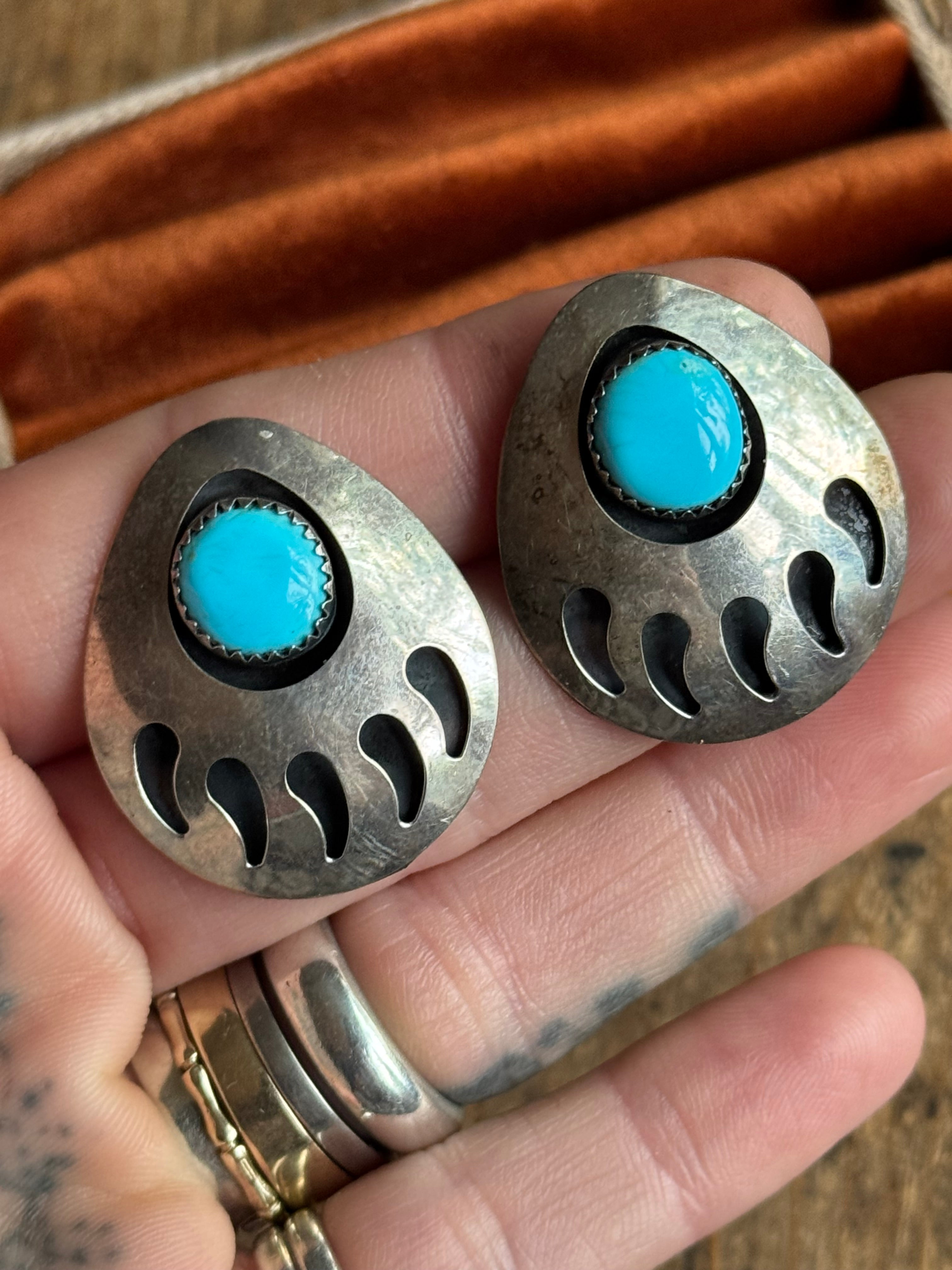Vintage Sterling Silver Turquoise Bear Claw Earrings