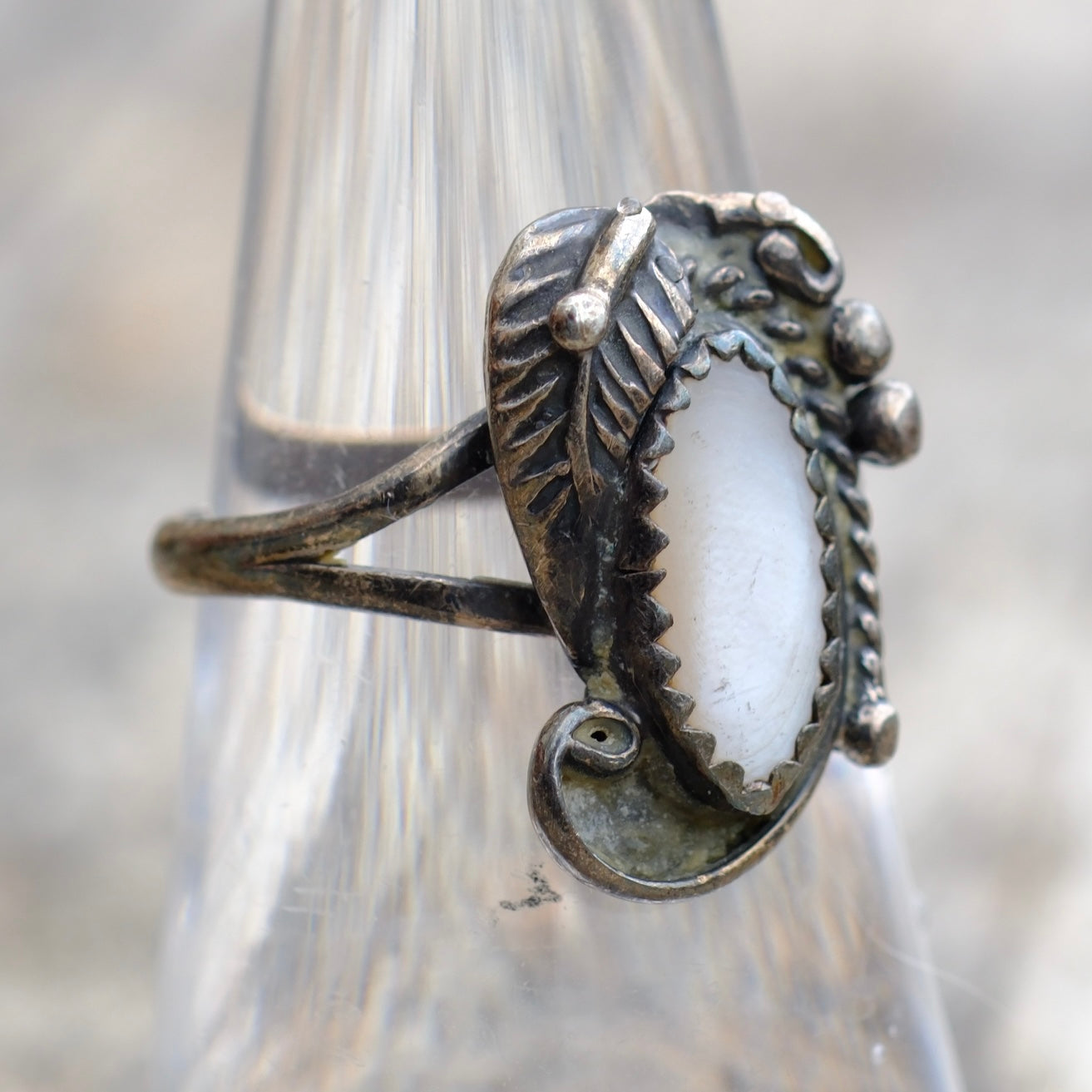 Vintage Sterling Mother Of Pearl Feather Ring 6.75