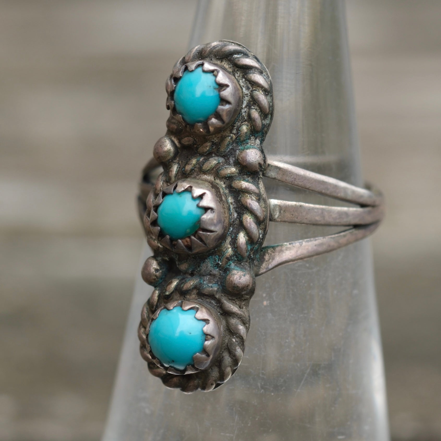 Vintage Sterling 3-Stone Turquoise Ring 4.25