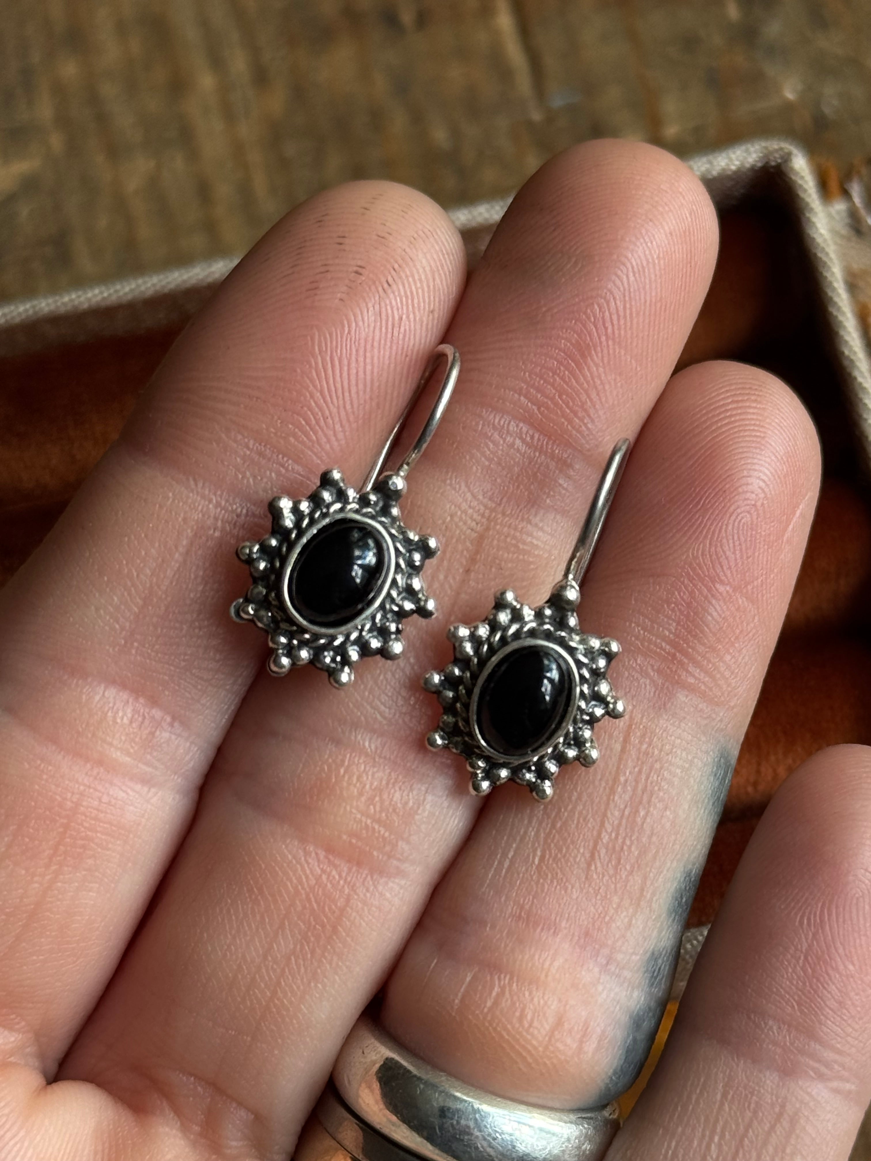 Vintage Sterling Silver Onyx Sun earrings