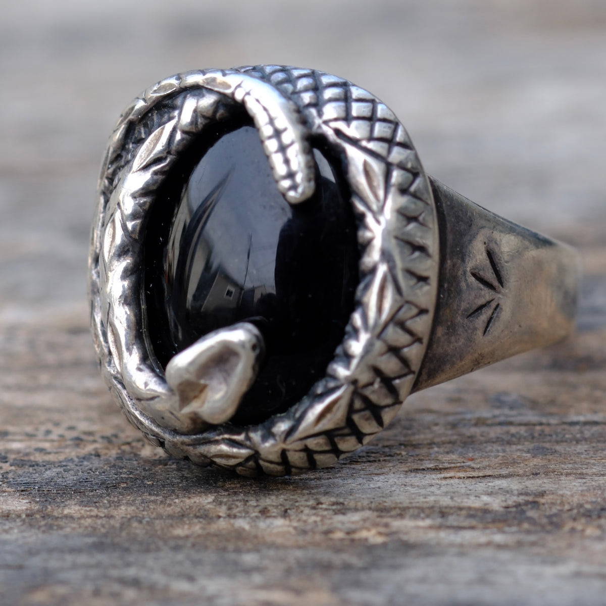 Vintage Sterling Onyx Snake Ring 11.5